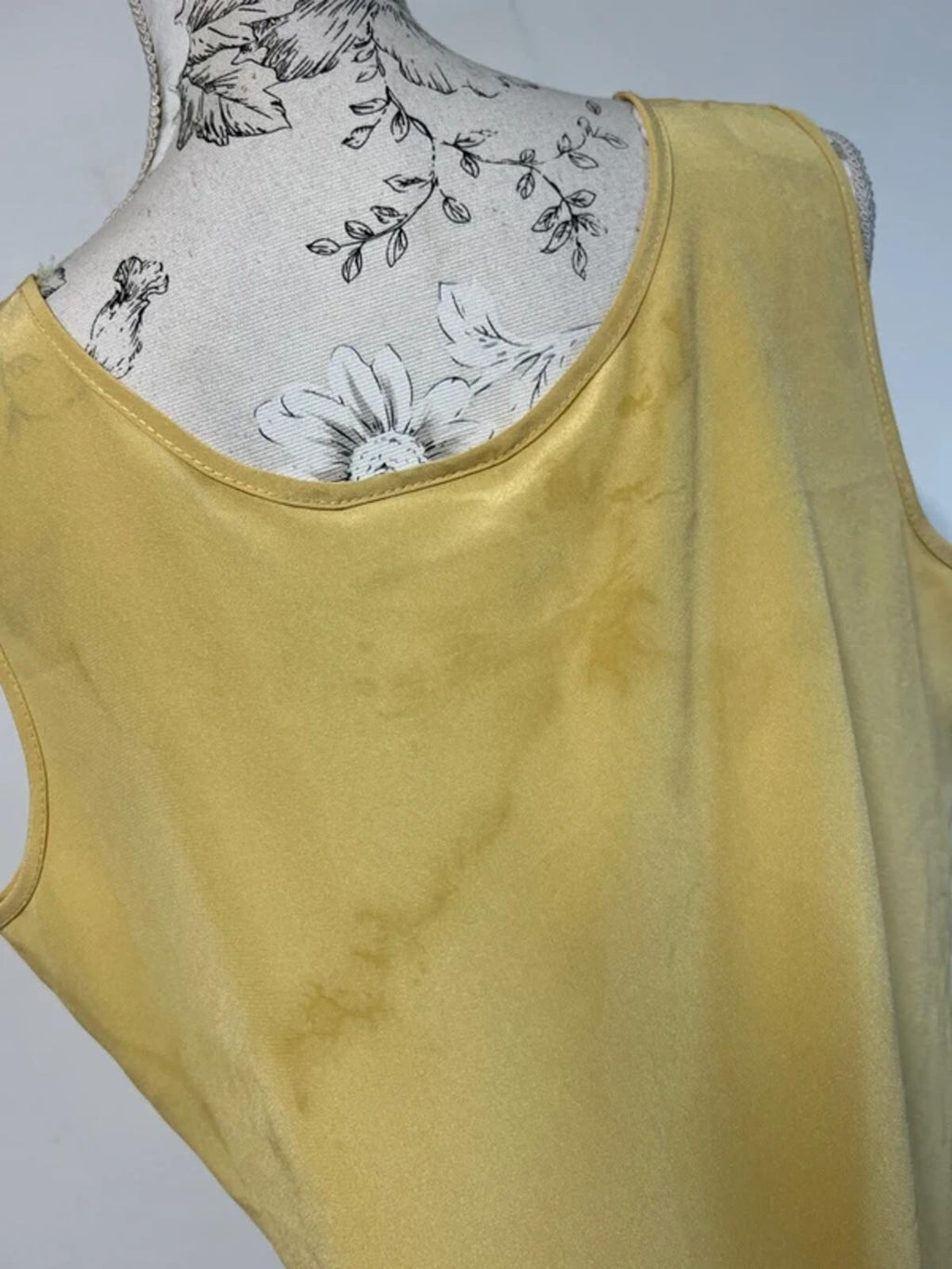 Imogen | M | Yellow Vest top