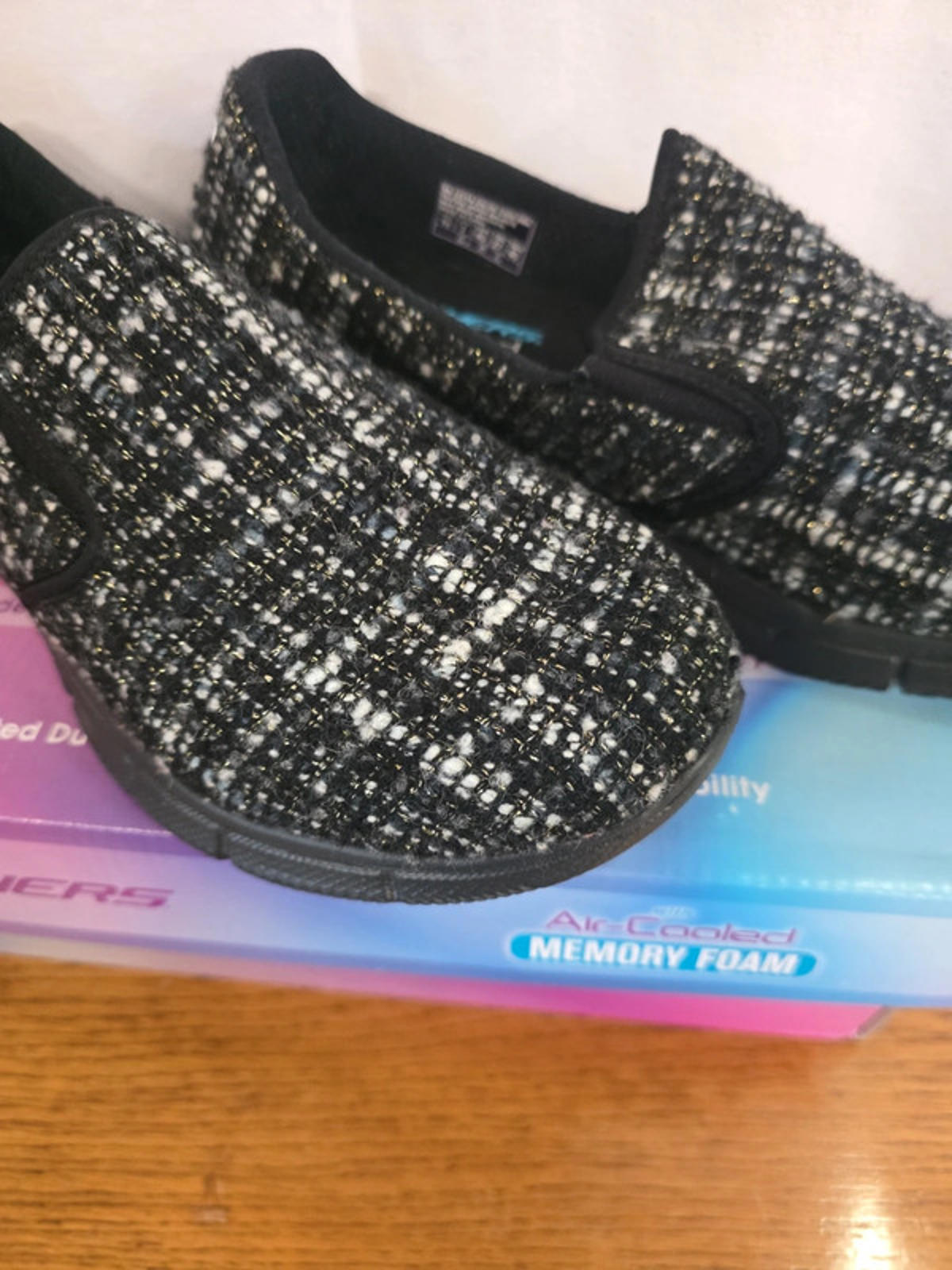 Brand new Sketchers her Sketchers equalizer mesmerised shoe size 7 black