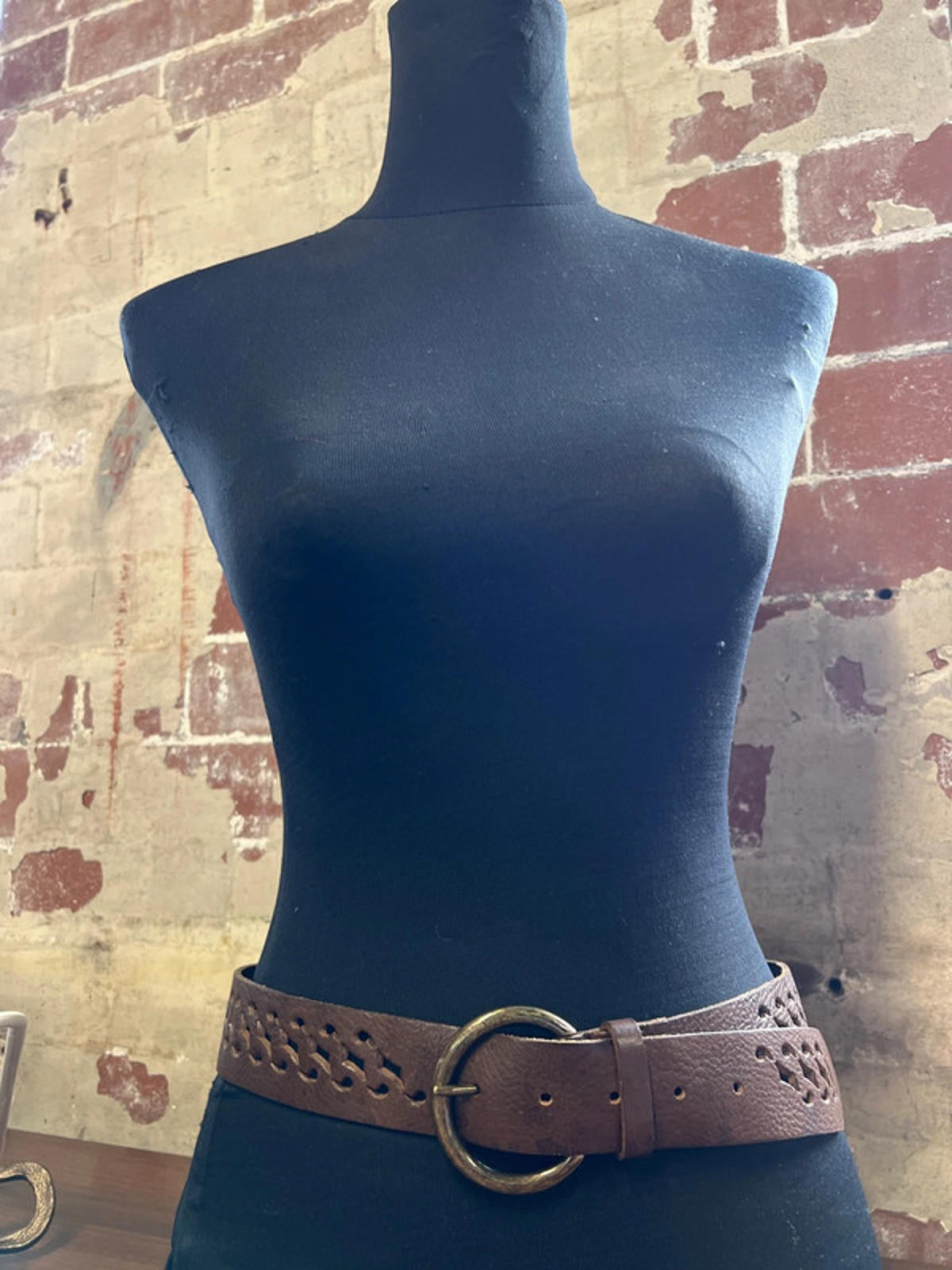Vintage Un Deux Trois Belt | 34” | Brown Calfskin | Brass buckle