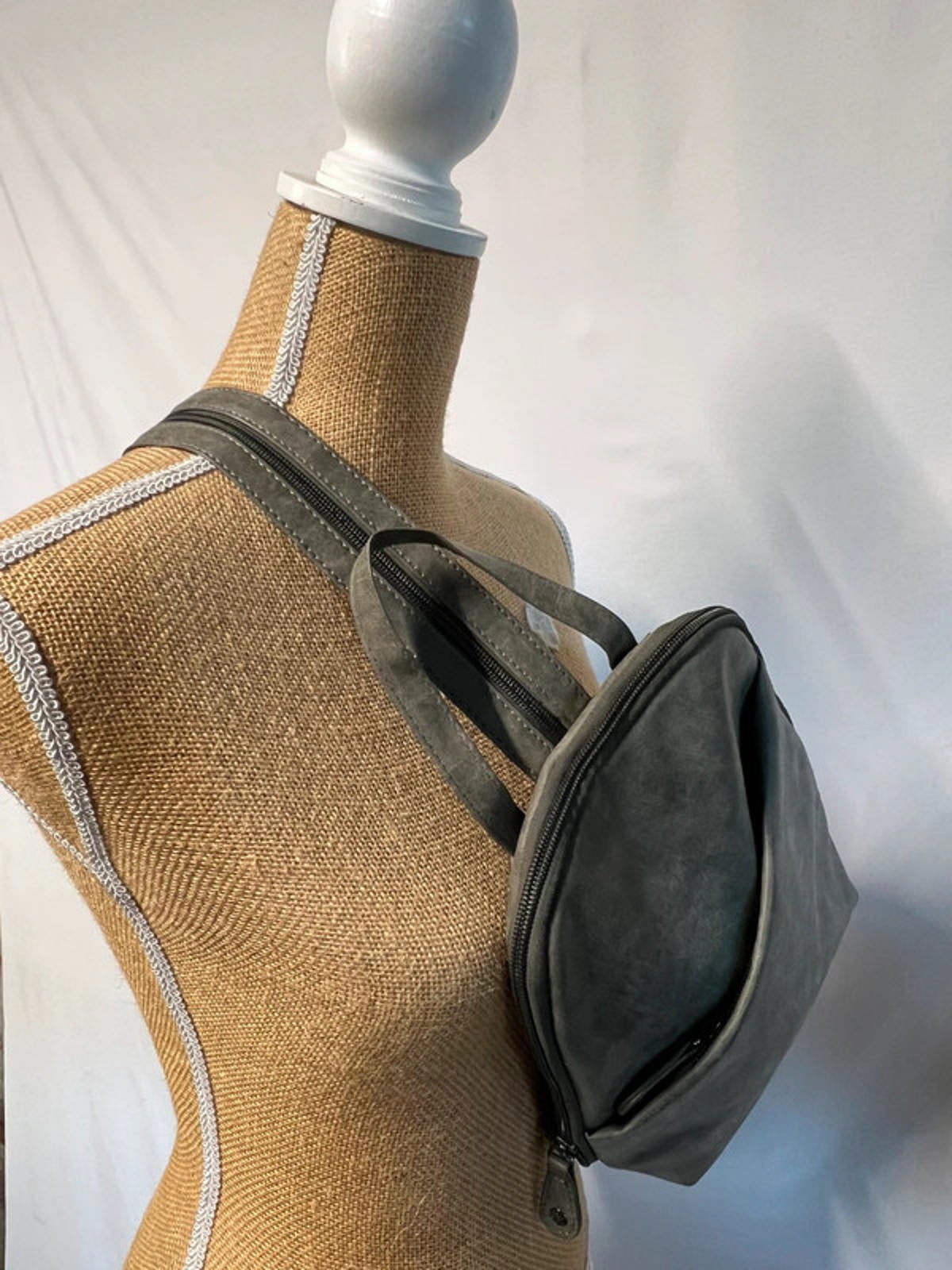 Piace Molto | Khaka backpack/crossbody bag