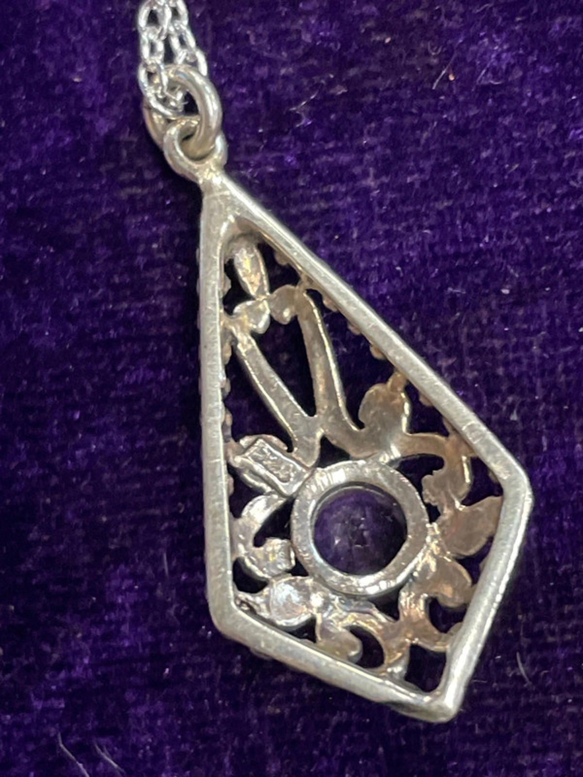 Silver Chain Necklace | Amethyst Stone Pendant