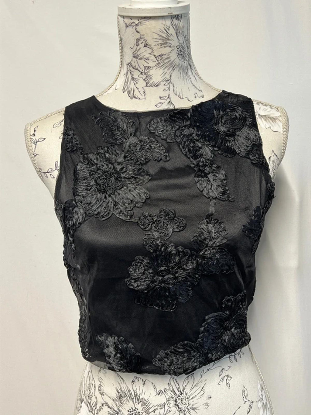 Cherry Koko | S | Black Crop Zip Top |