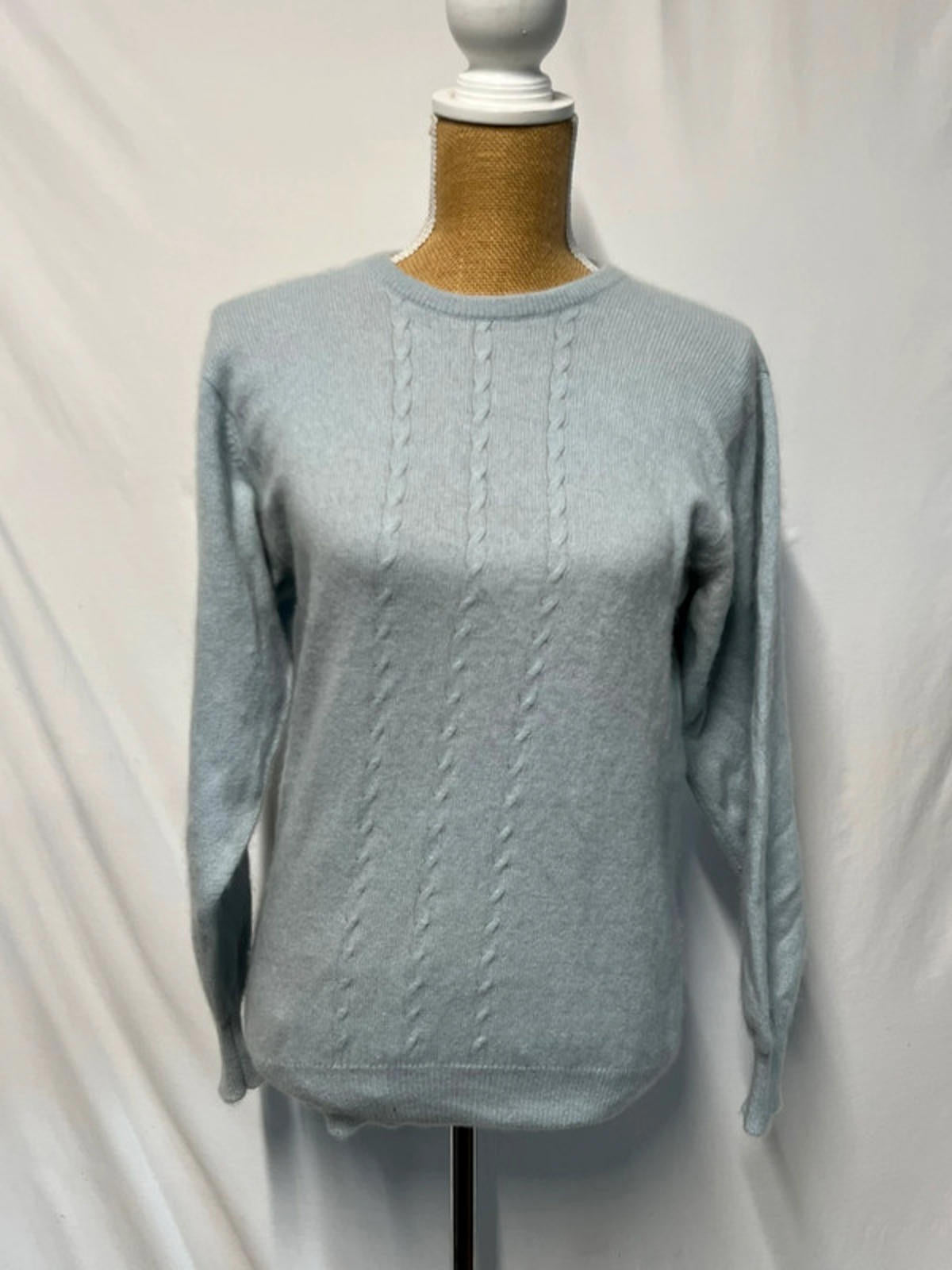 White Of Hawick | 14/16 | Blue jumper | 100% Scottish Cashmere