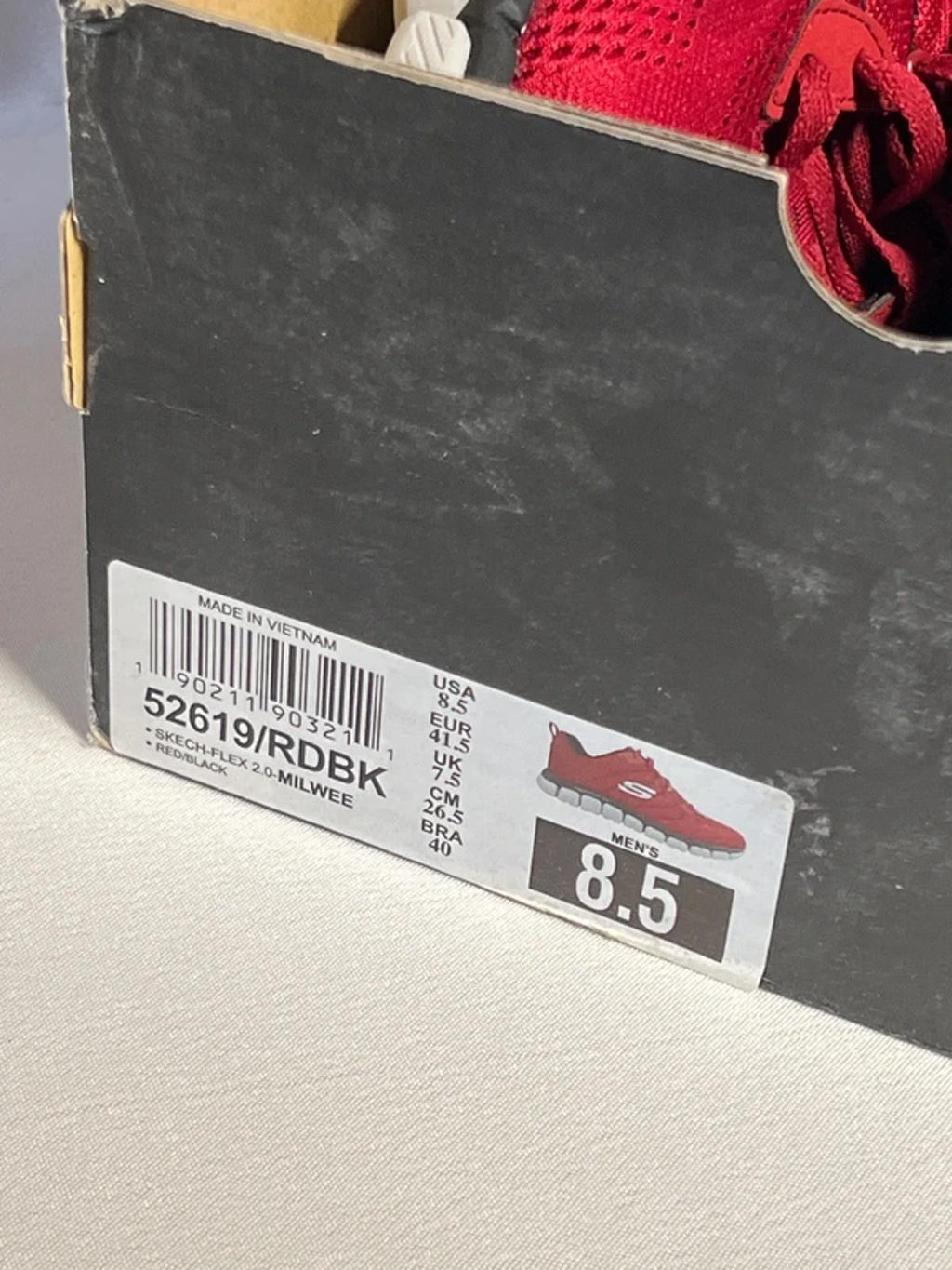Skechers | 7.5 | Red Trainers
