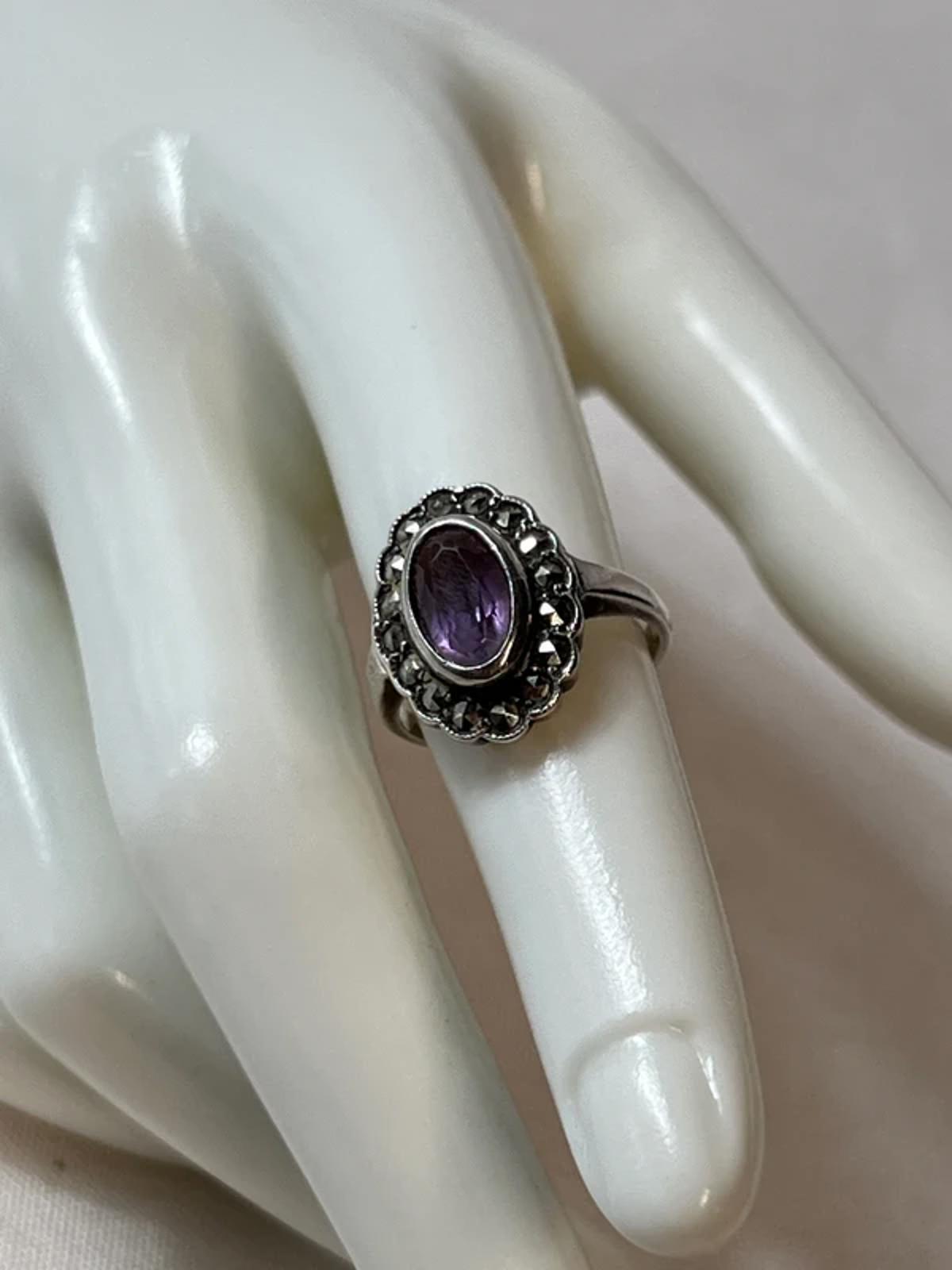Vintage Amethyst ring with Marcasite | Silver