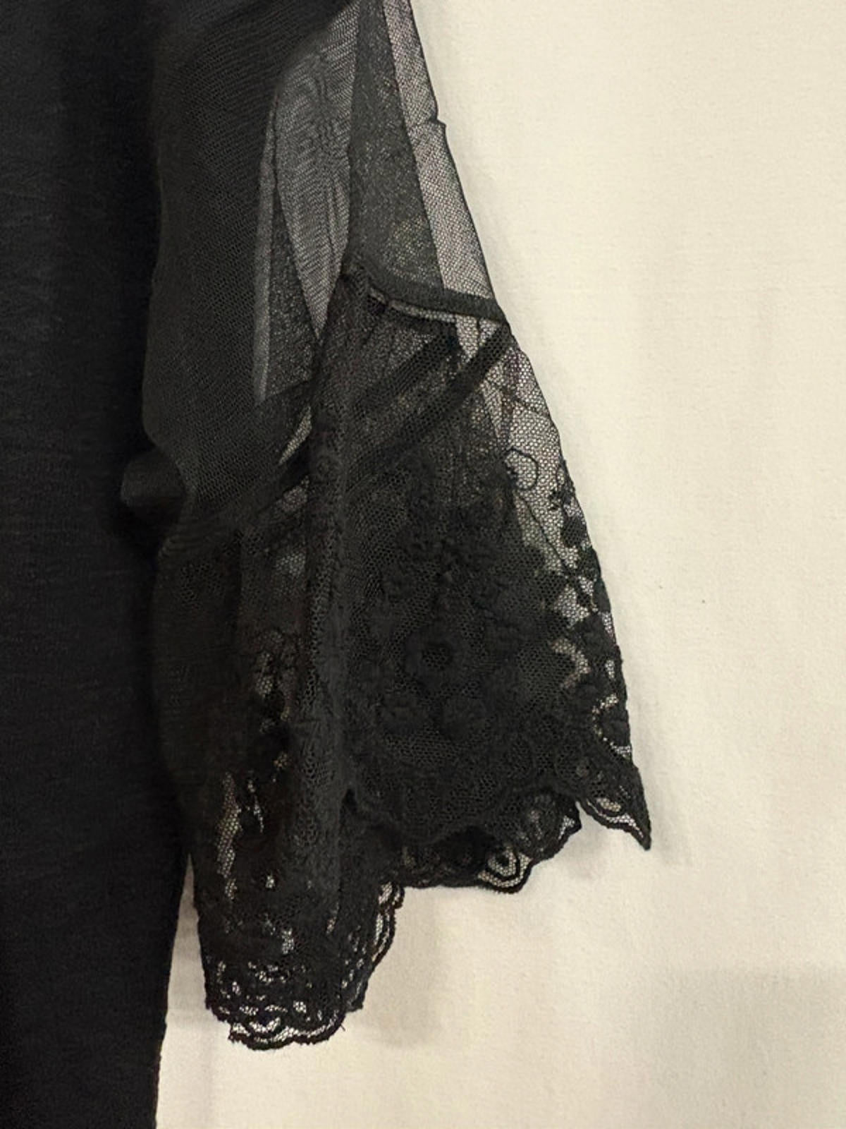 Brand new Jeton Collection ladies top