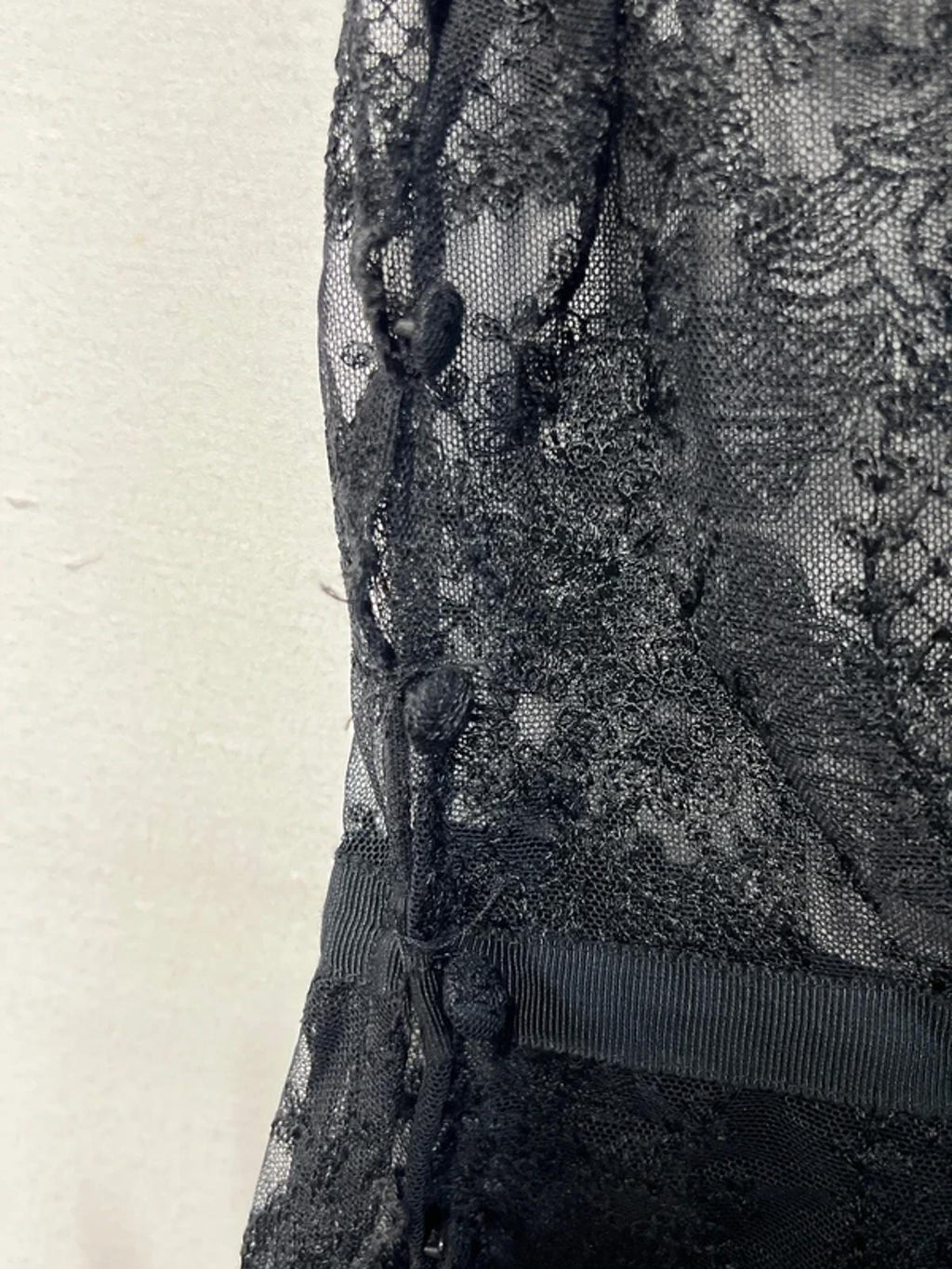 Vintage Coast | 14 | Black lace top