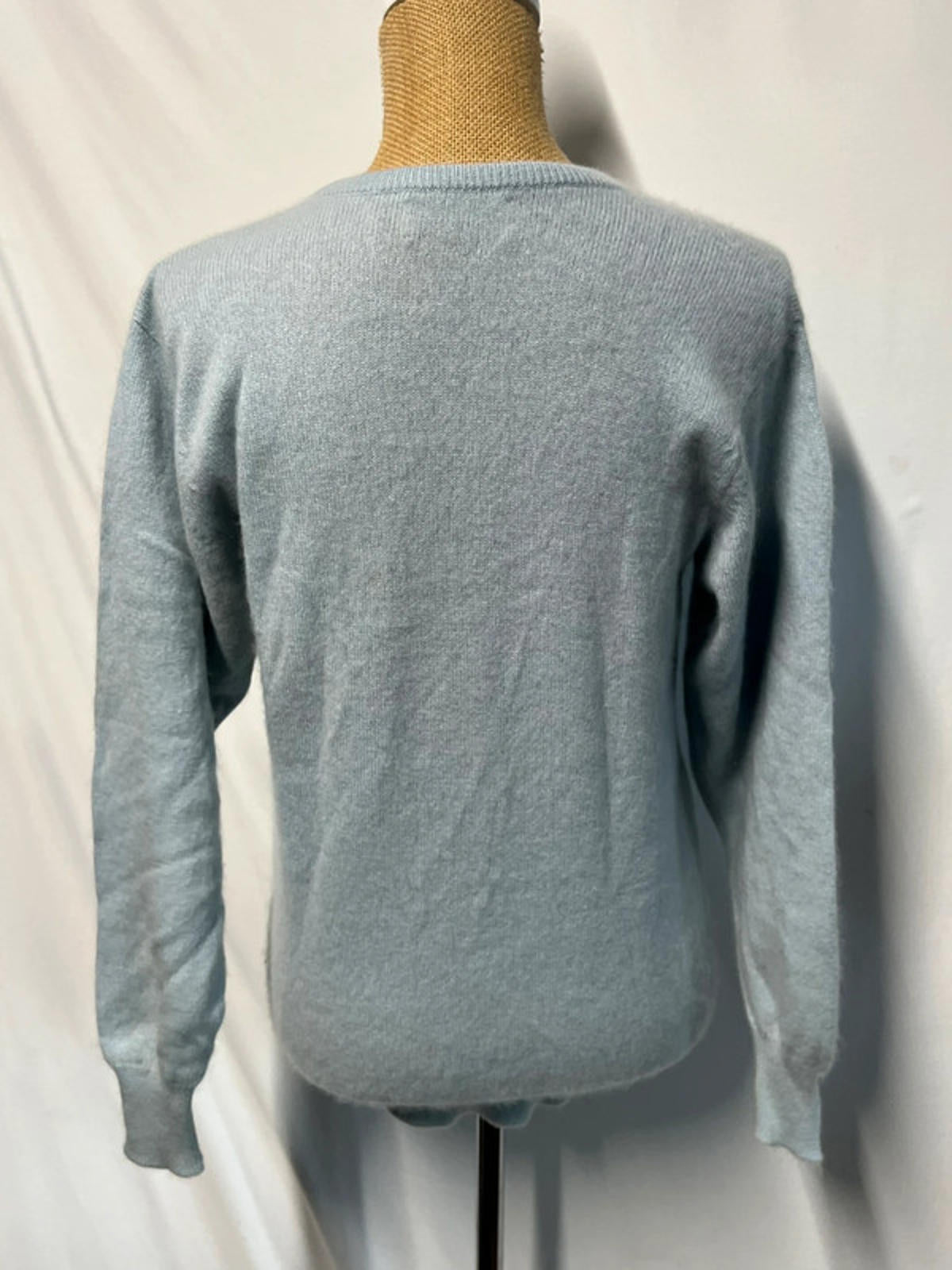 White Of Hawick | 14/16 | Blue jumper | 100% Scottish Cashmere