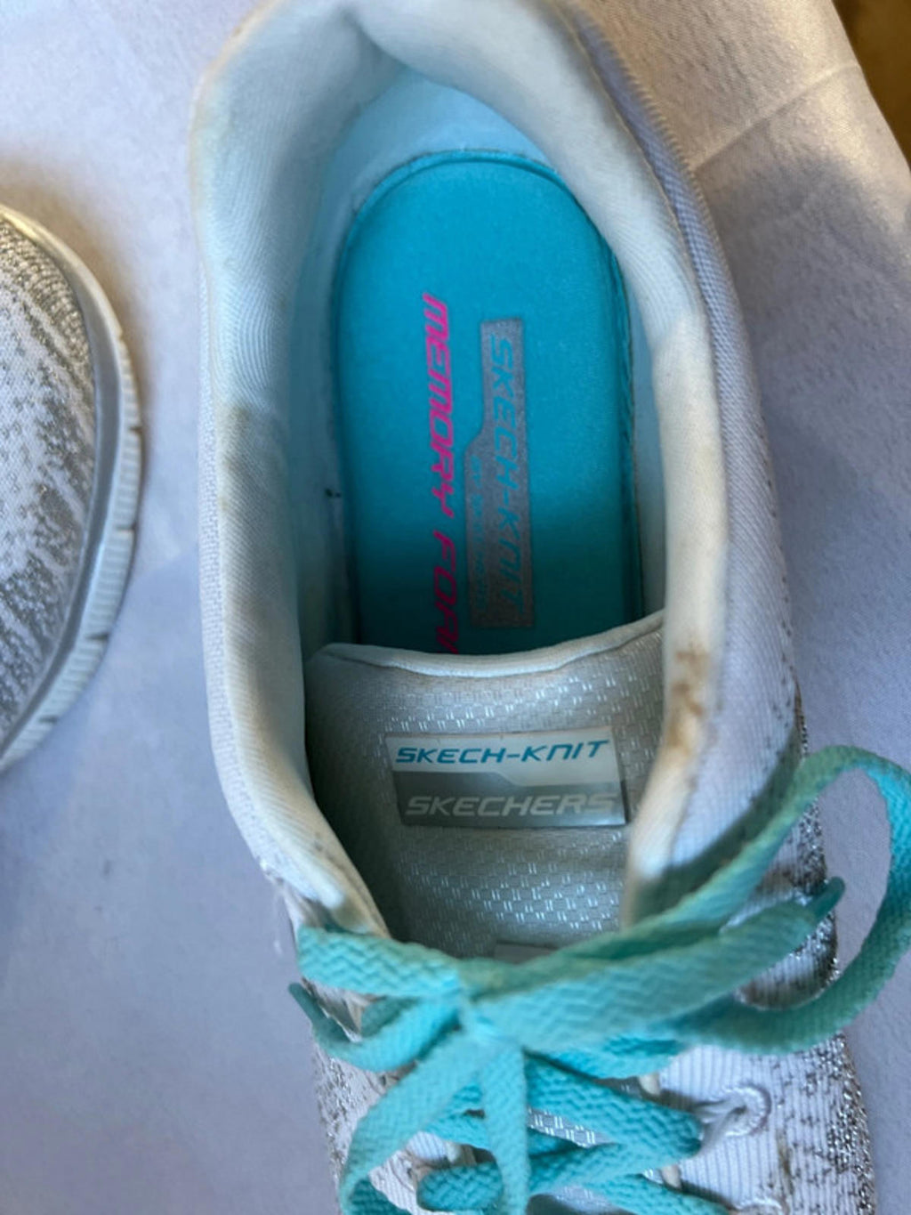 Skechers | 7 | White/Silver Blue Laced Trainers