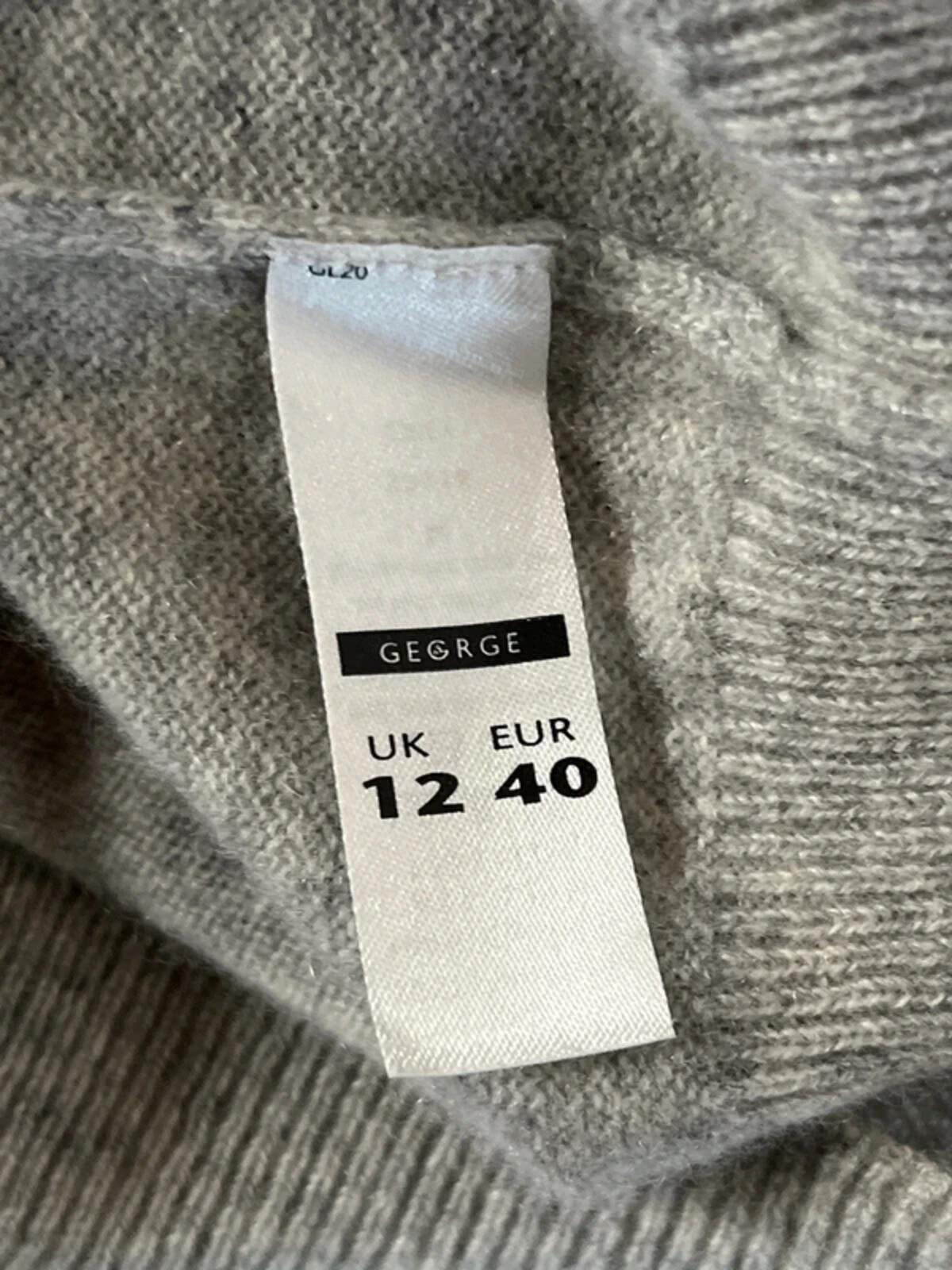 Vintage George | 12 | Grey Cashmere Jumper