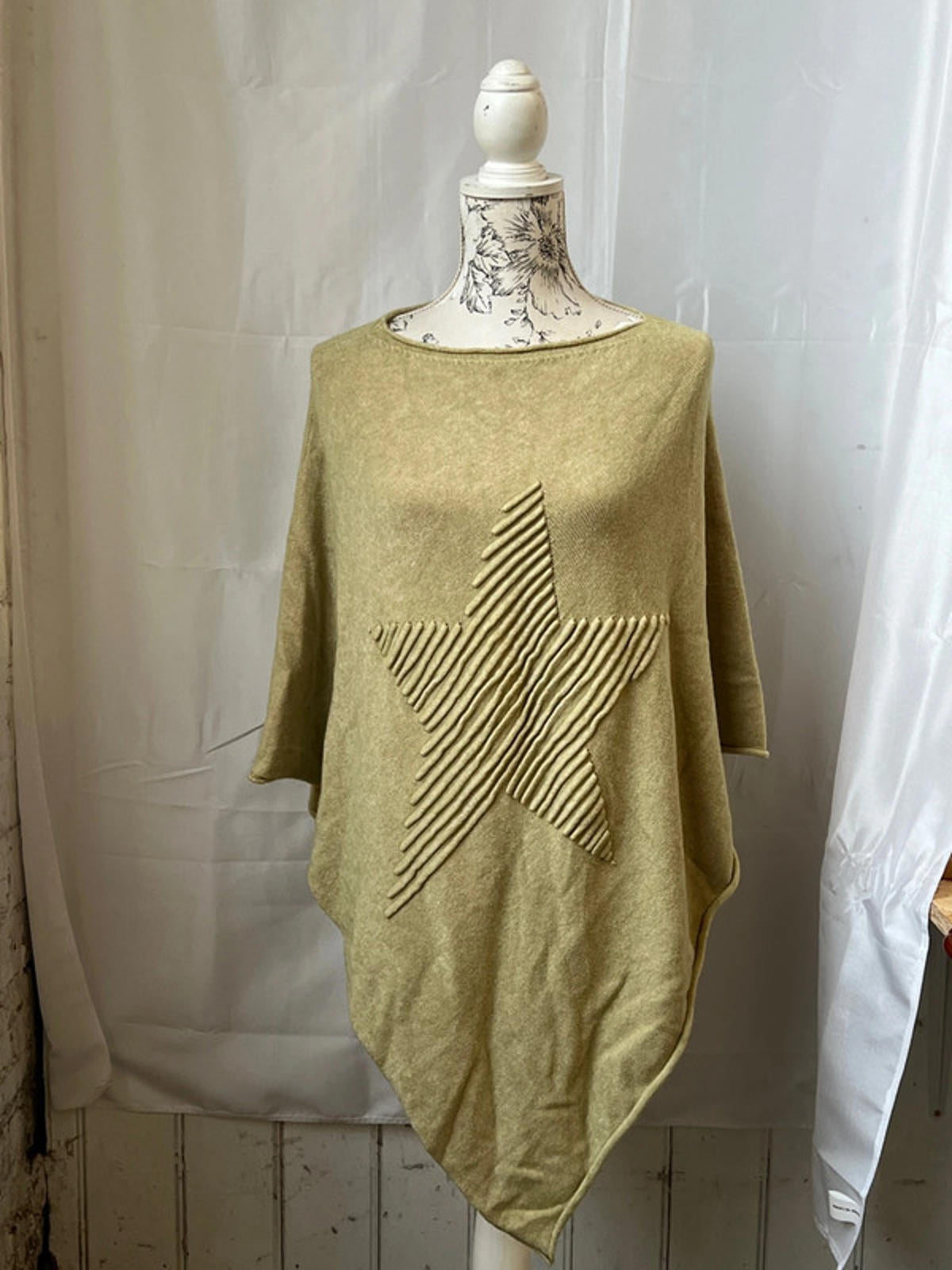 Carry Me Paris | Green Poncho | Brand New