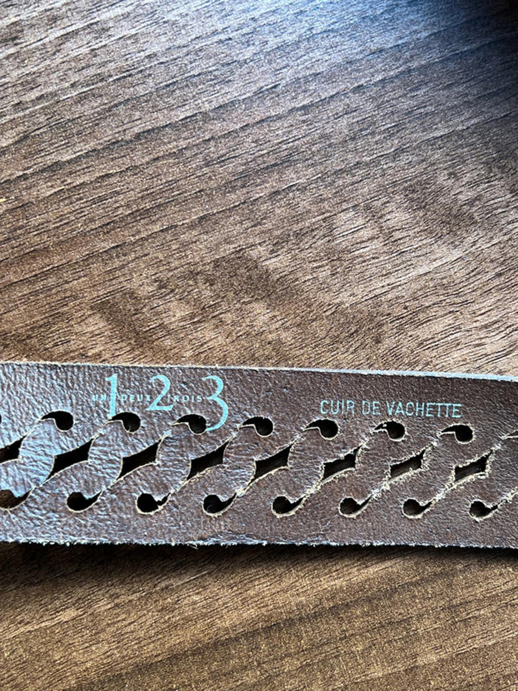 Vintage Un Deux Trois Belt | 34” | Brown Calfskin | Brass buckle