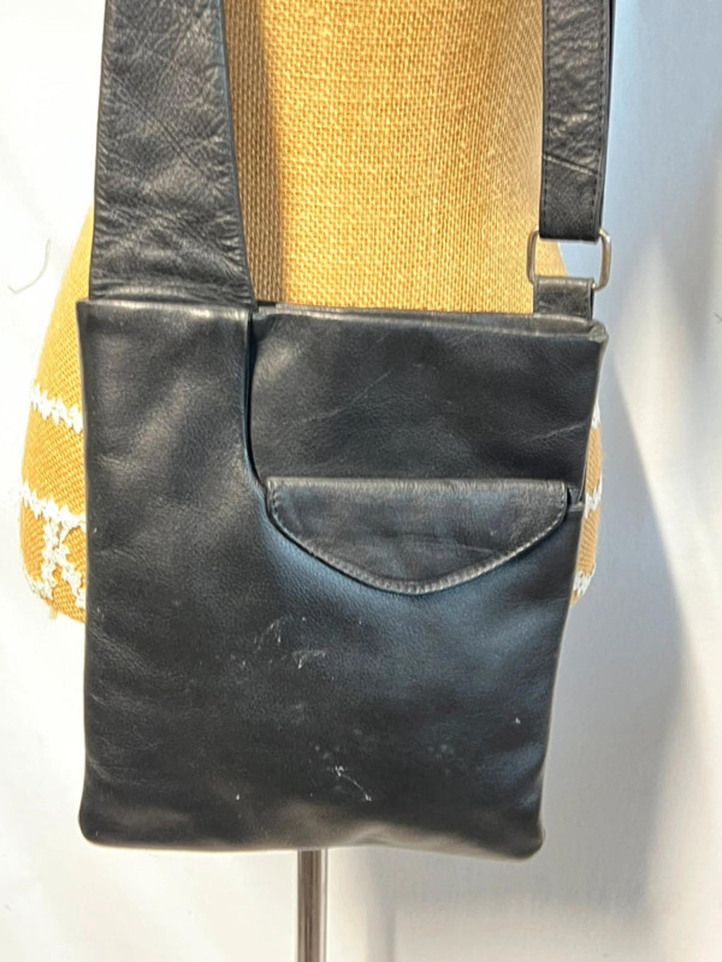 Taurus | Black leather cross body bag