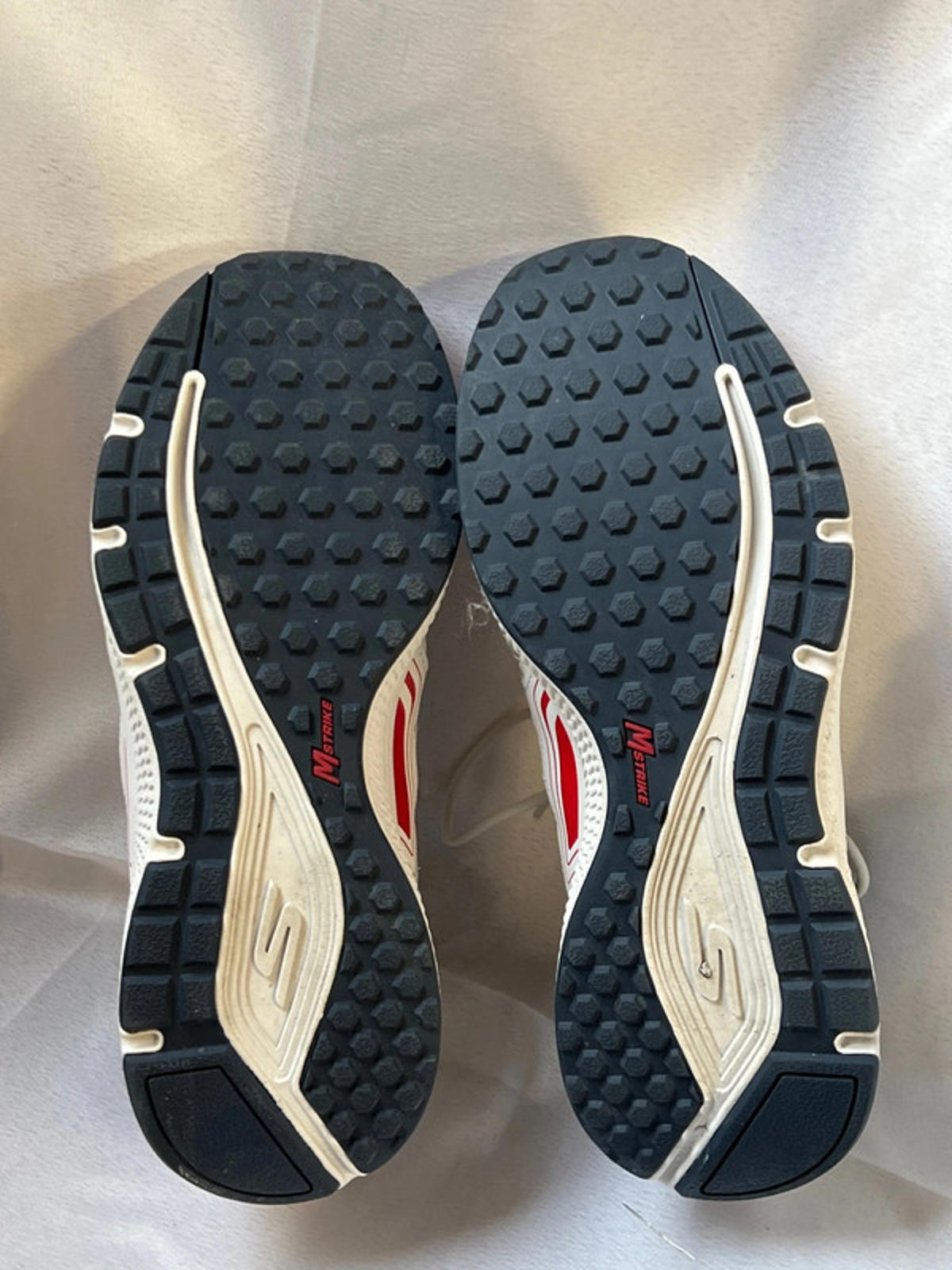 Skechers | Size 7 | Brand New No Tags
