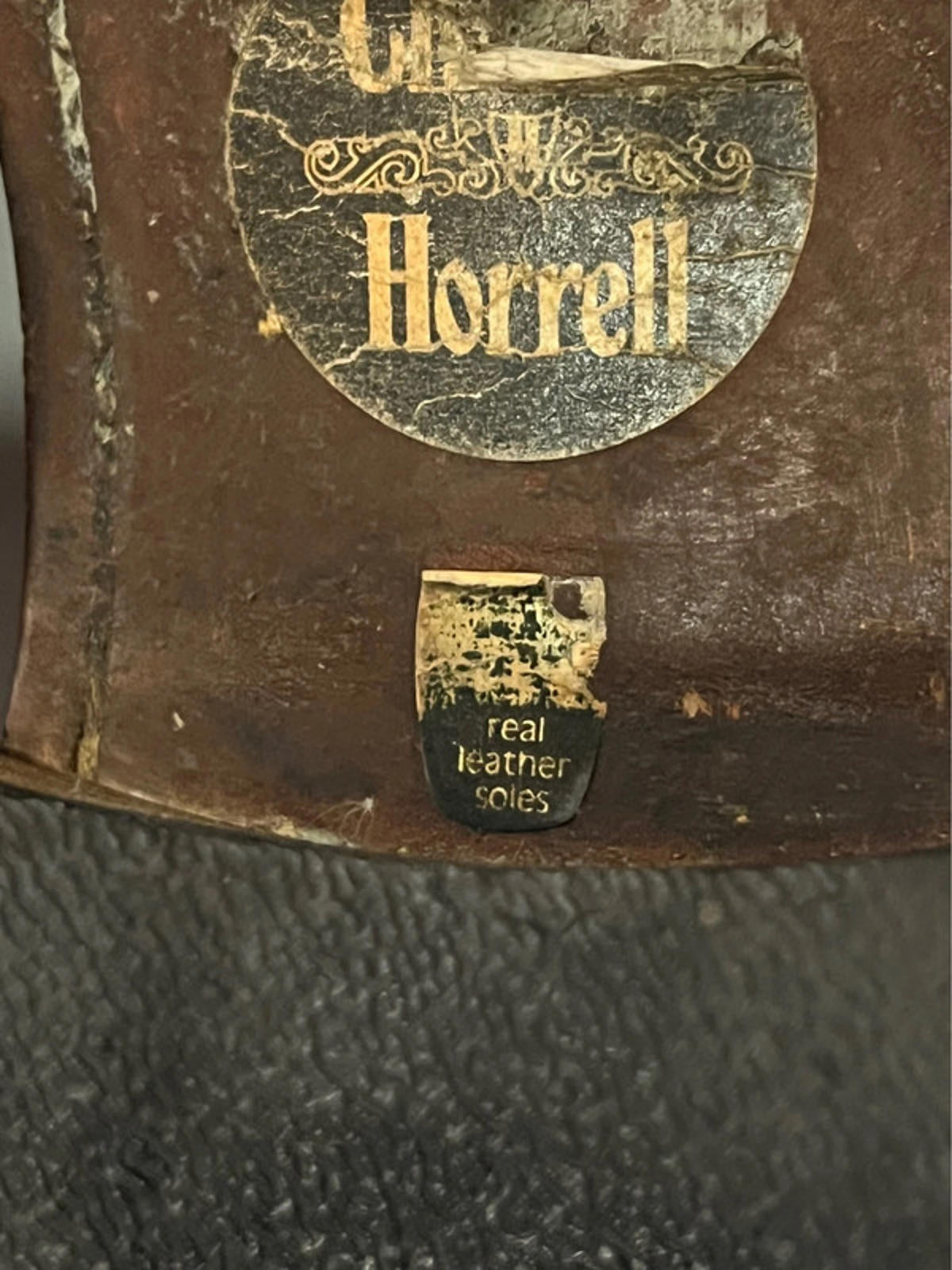 Charles Horrell | 1970’s | 5.5 | Real Leather