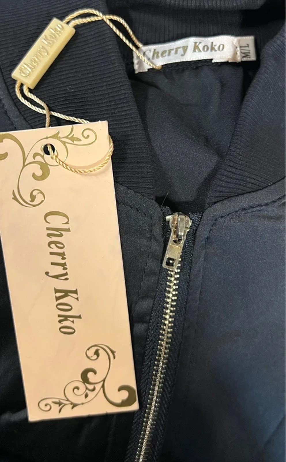 Cherry Koko | M/L | Long Sleeved Shirt/Activewear |