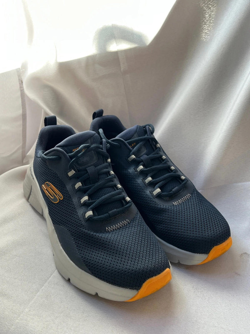 Navy Blue Skechers | Flex Comfort | Size 8 | Like New