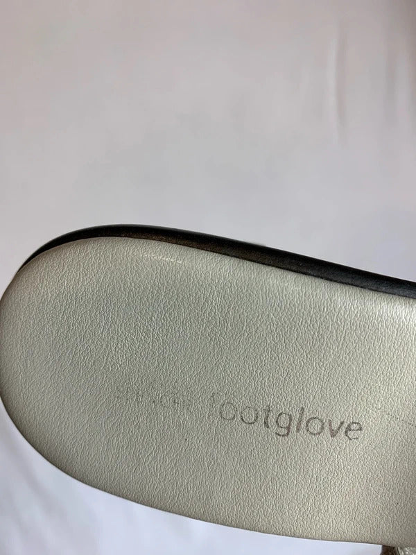 M&S Footglove | Size 5.5 | Classic Cream open toed sandals