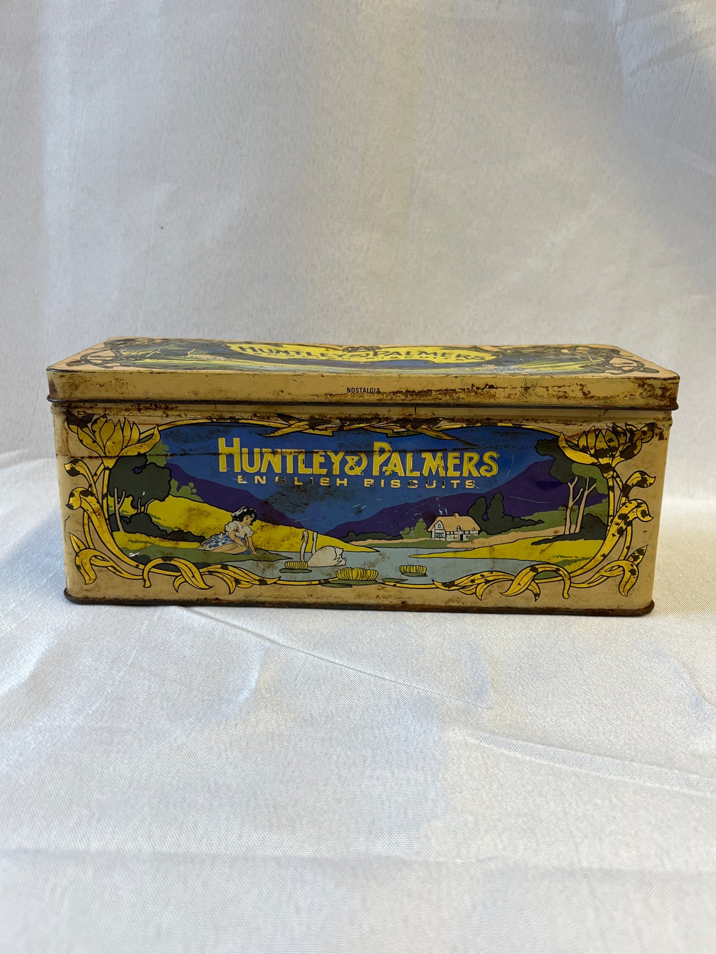 Huntley & Palmers Vintage English Biscuit Tin