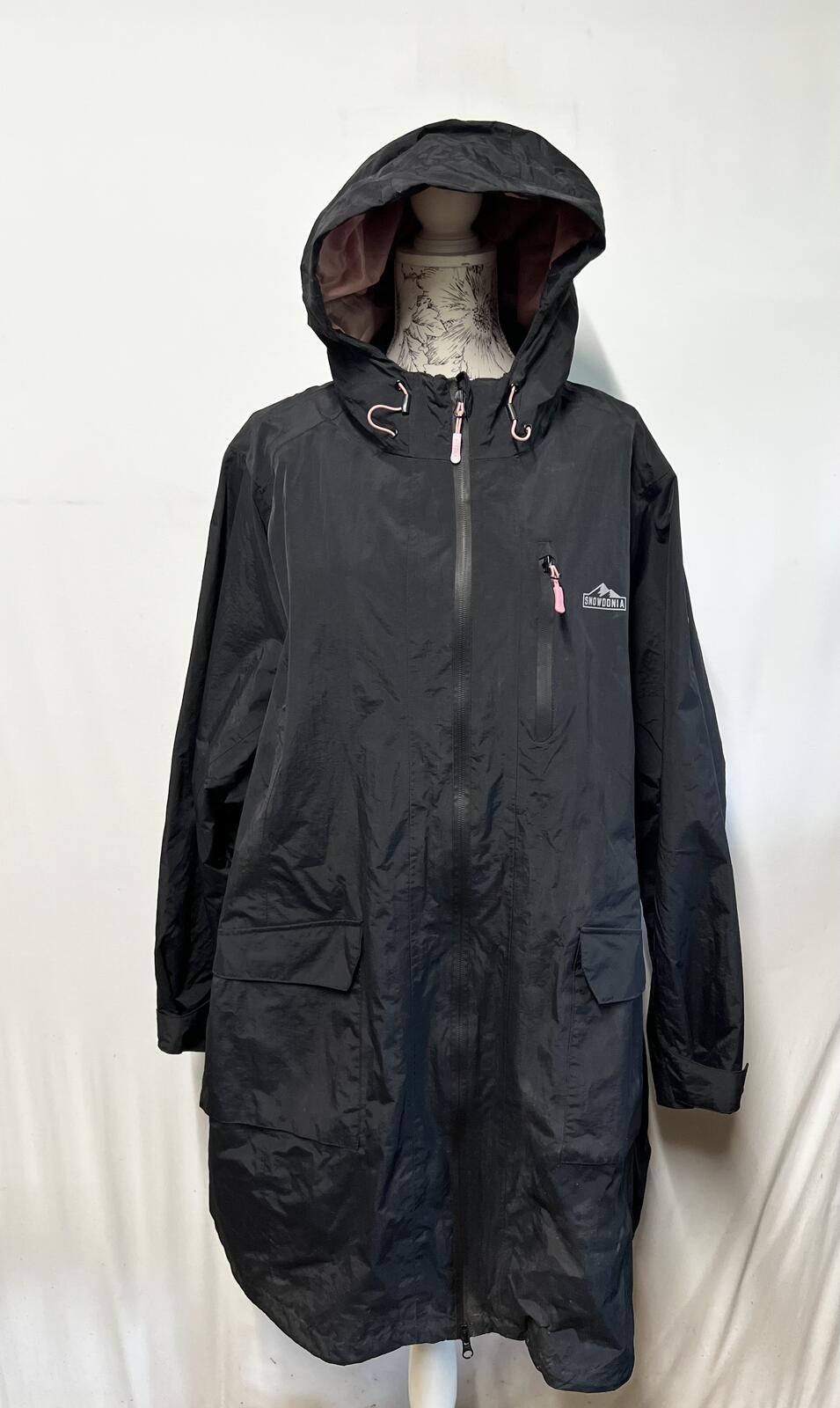 Snowdonia | Size 12 | Black Waterproof Coat/Windbreaker