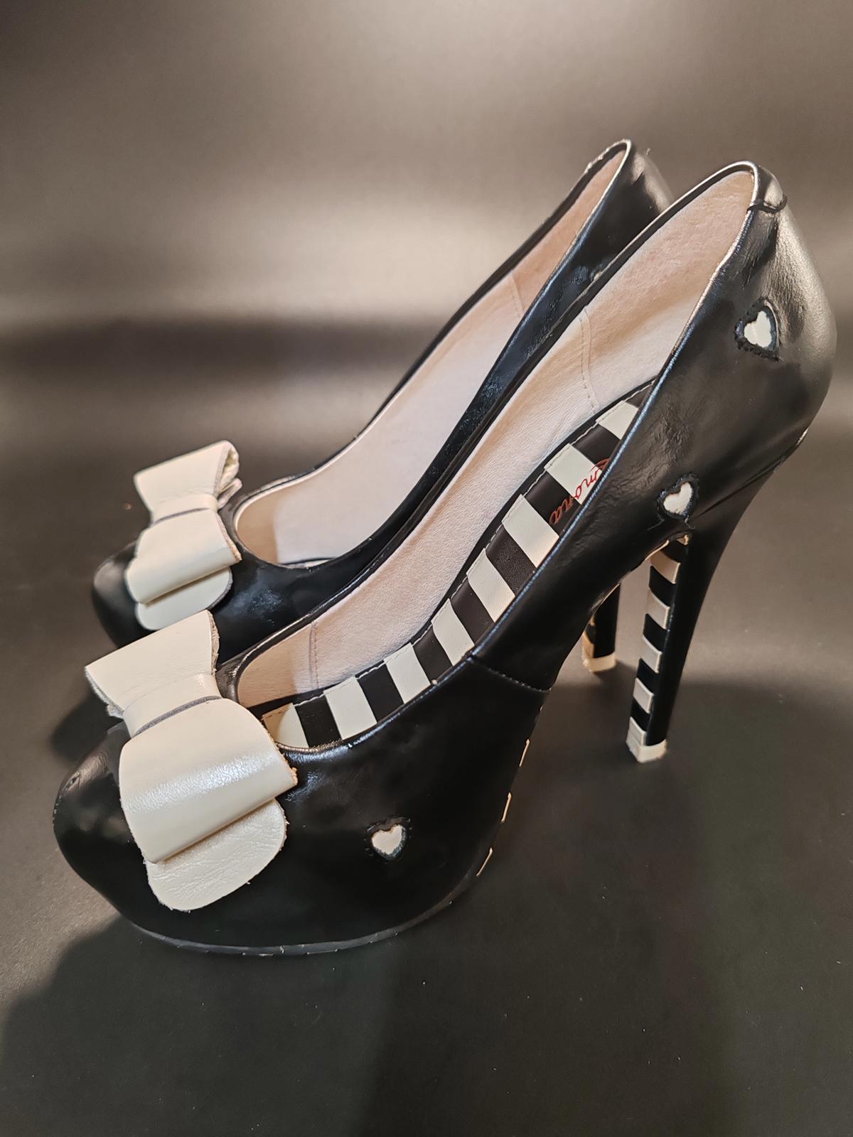 Lola Ramona Black and White Bow High Heel Shoes Size 5