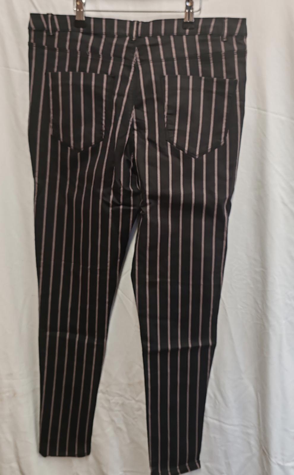 Clock House | 44R | Black Striped Jeans