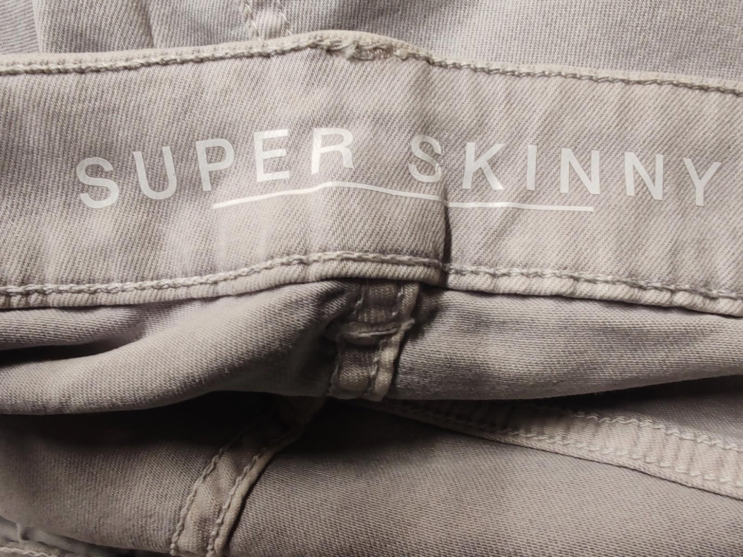 Skinny Jeans | UK 20 | Light Gray | Cotton