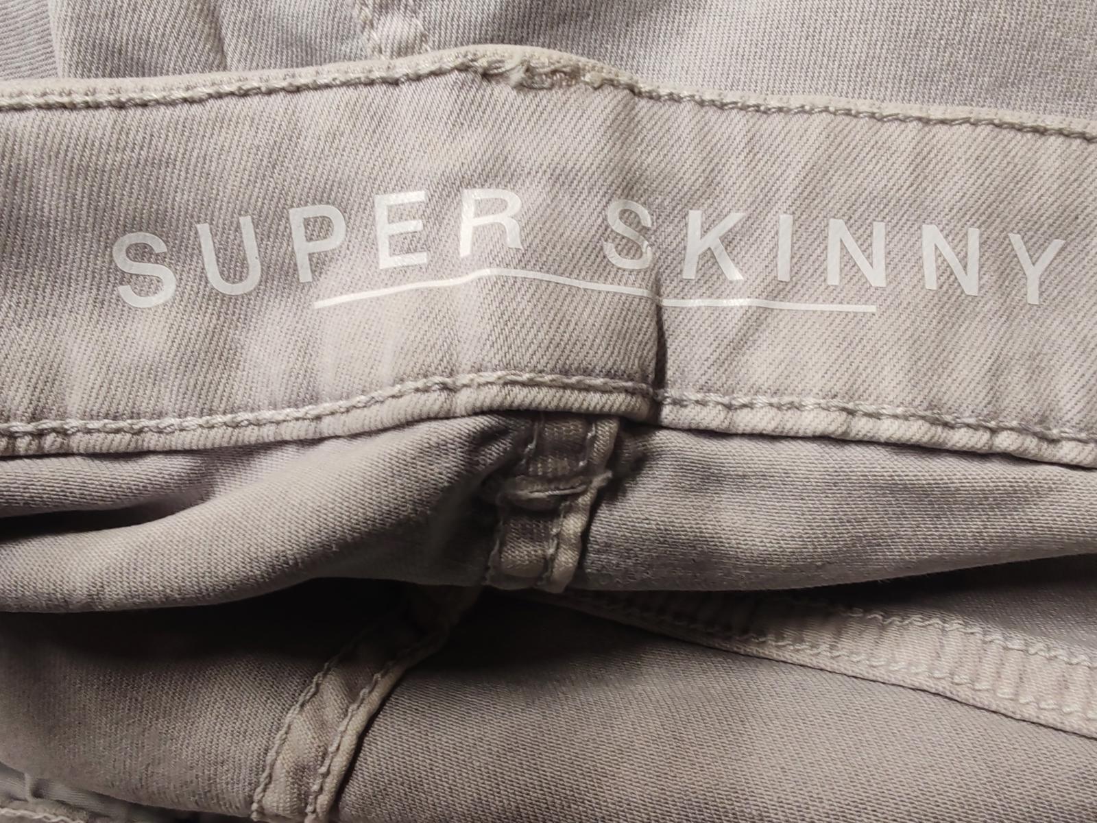 Skinny Jeans | UK 20 | Light Gray | Cotton