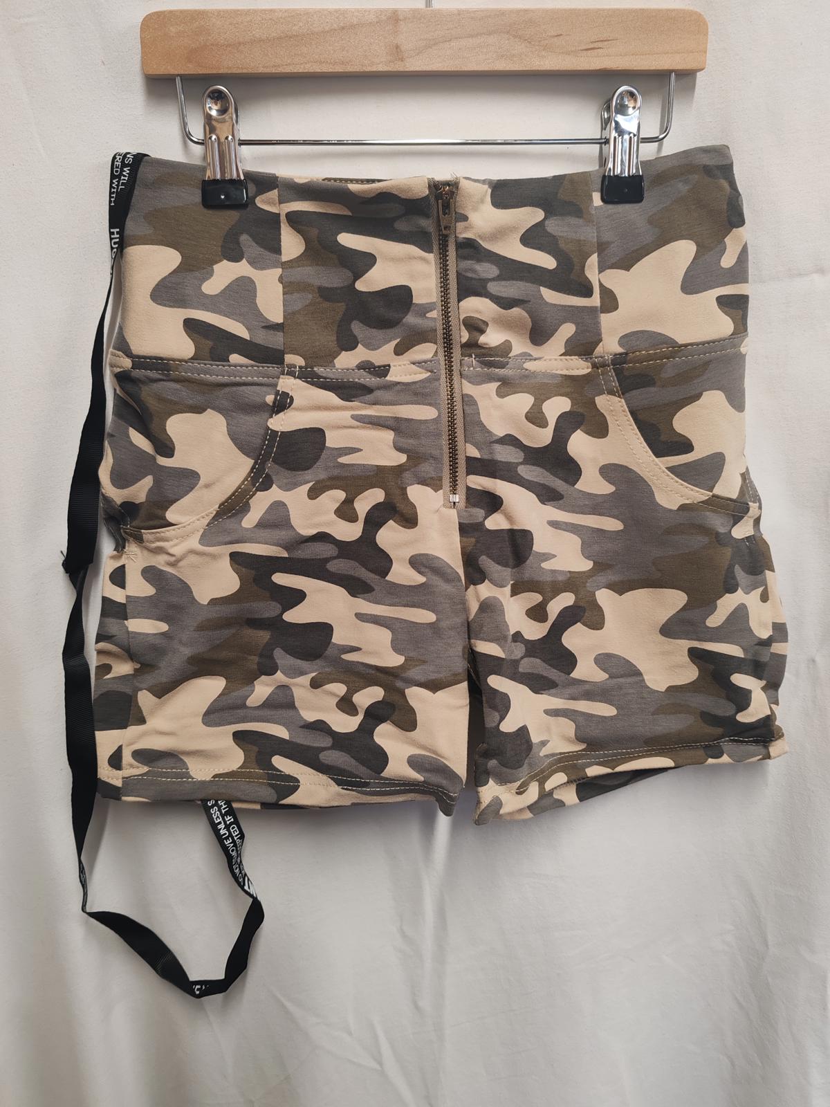 HUGZ JEANS | UK 10 | Camo Shorts | Cotton