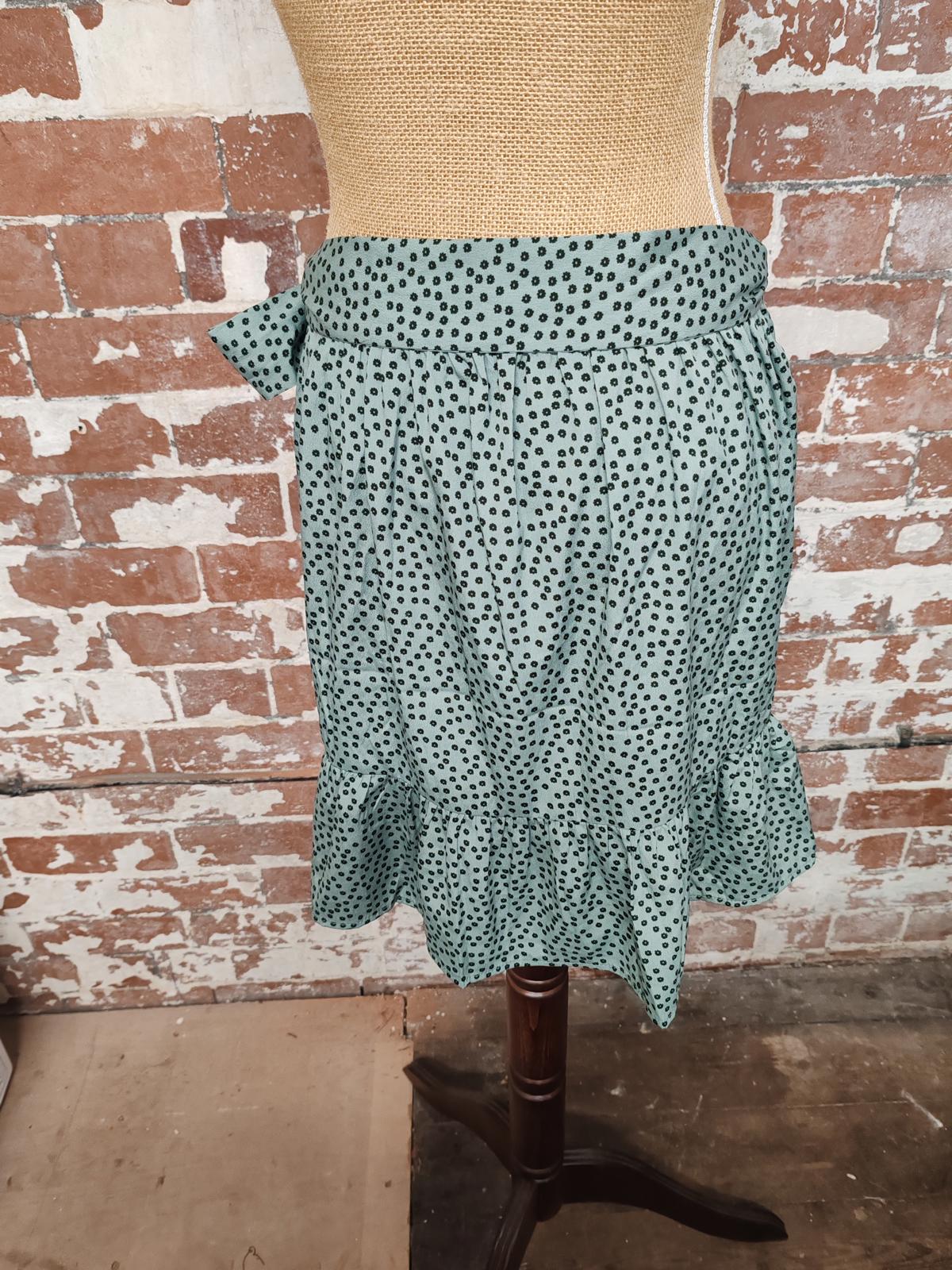 Only | L | Floral Green Skirt | Polyester