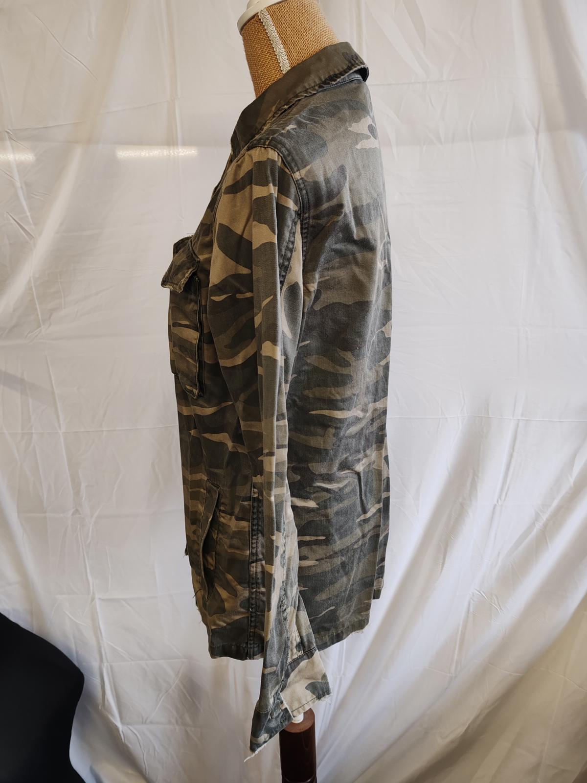 Topshop | UK 8 | Camouflage Distressed Jacket | Cotton