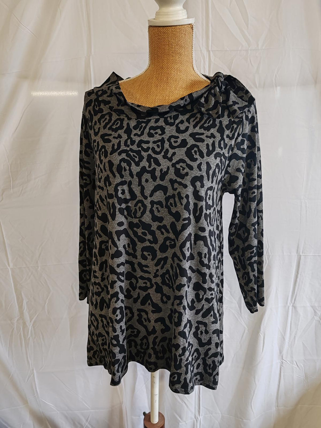 Masai | UK L | Grey Leopard Print Top | Viscose