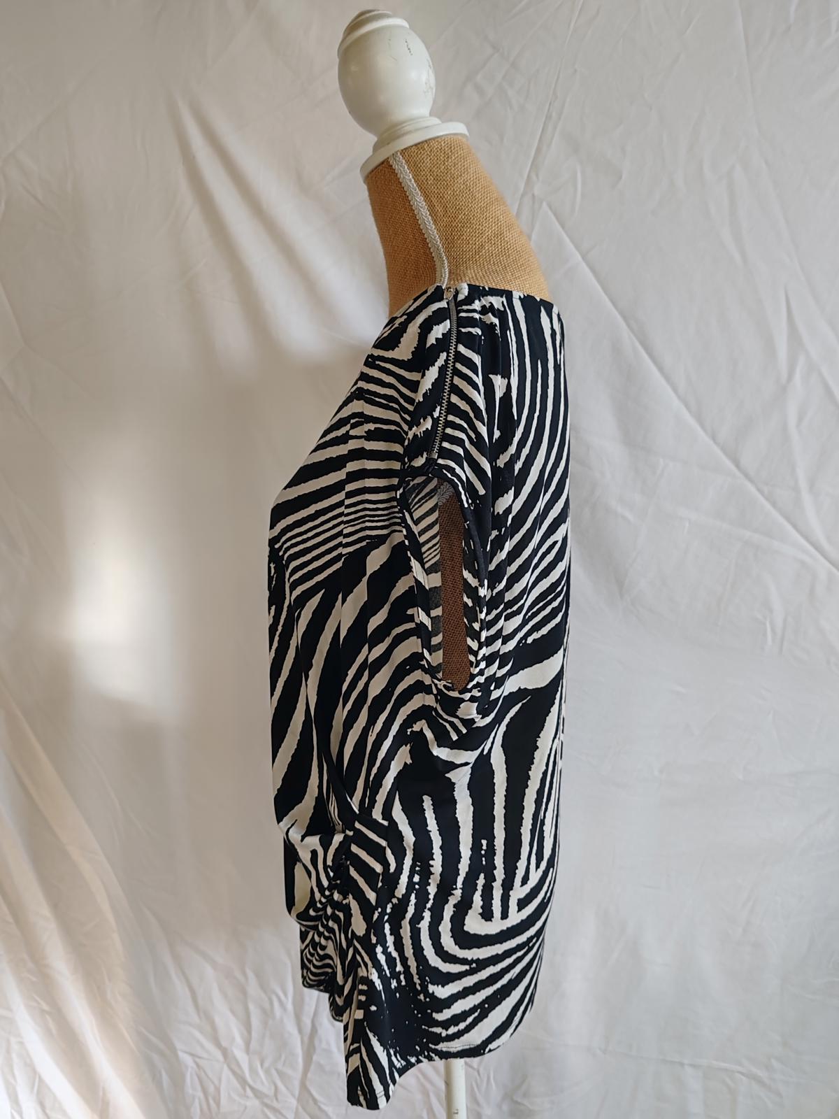 Wallis | XL | Zebra Print Top | Polyester