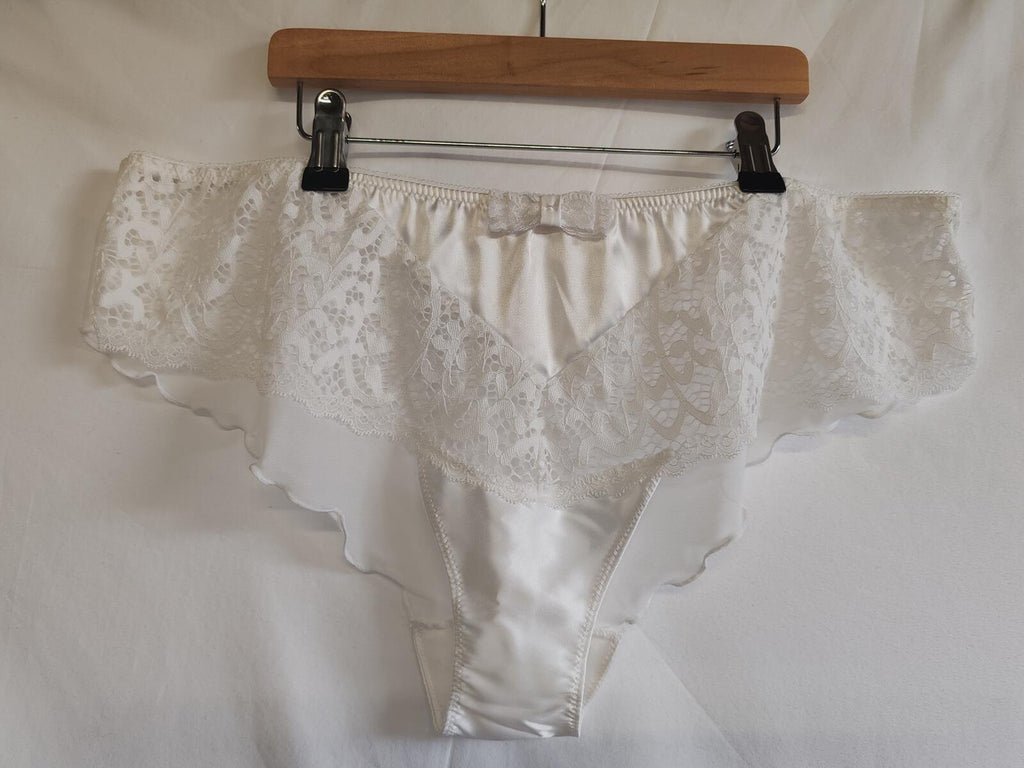 Secret possession | UK 18/20 | White Knickers | Polyamide