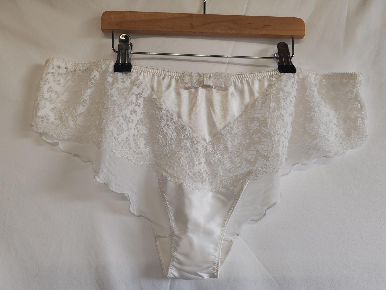 Secret possession | UK 18/20 | White Knickers | Polyamide