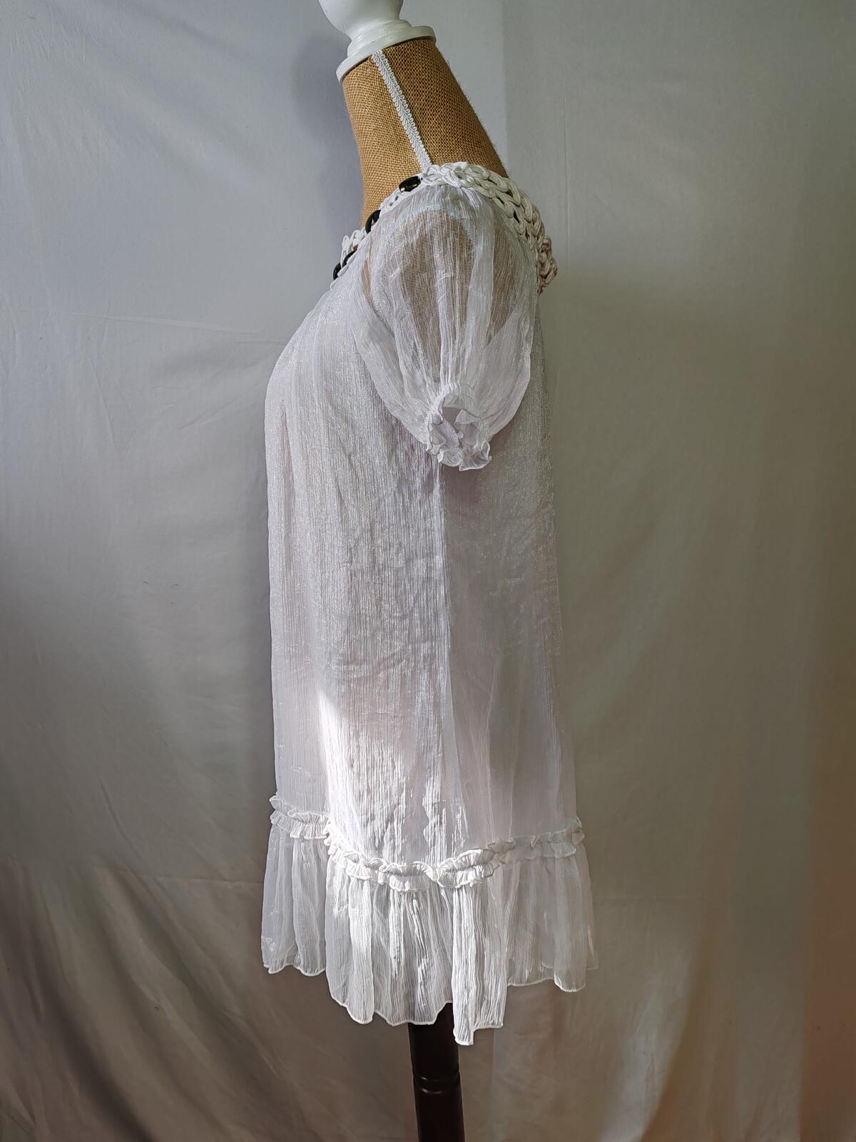 Maner | UK 10-12 | White Shimmery Tunic | Polyester