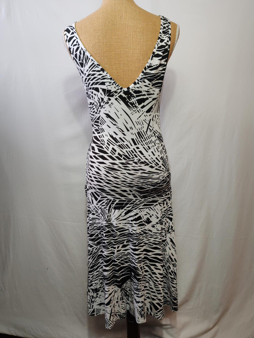 Oasis | UK 14 | White & Black Patterned Dress | Viscose
