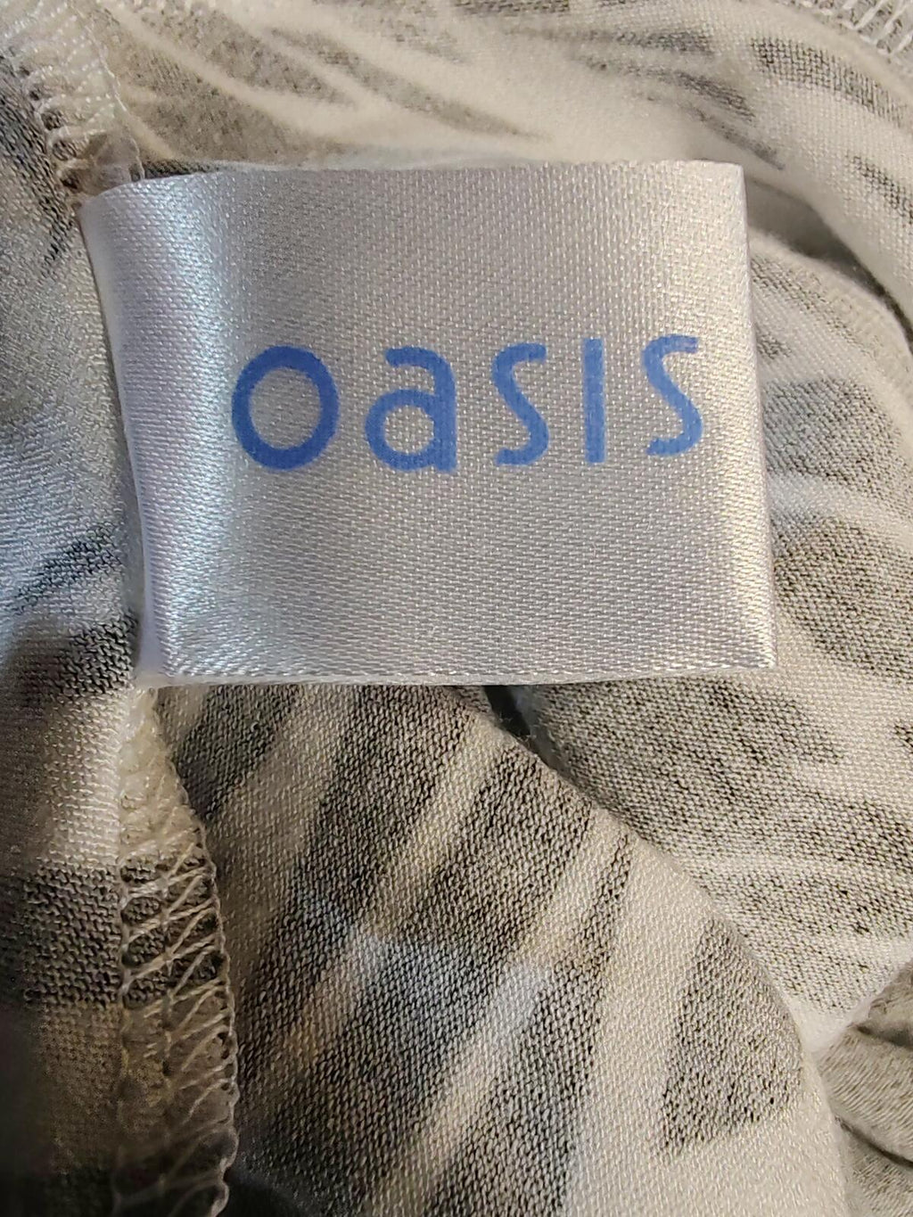 Oasis | UK 14 | White & Black Patterned Dress | Viscose