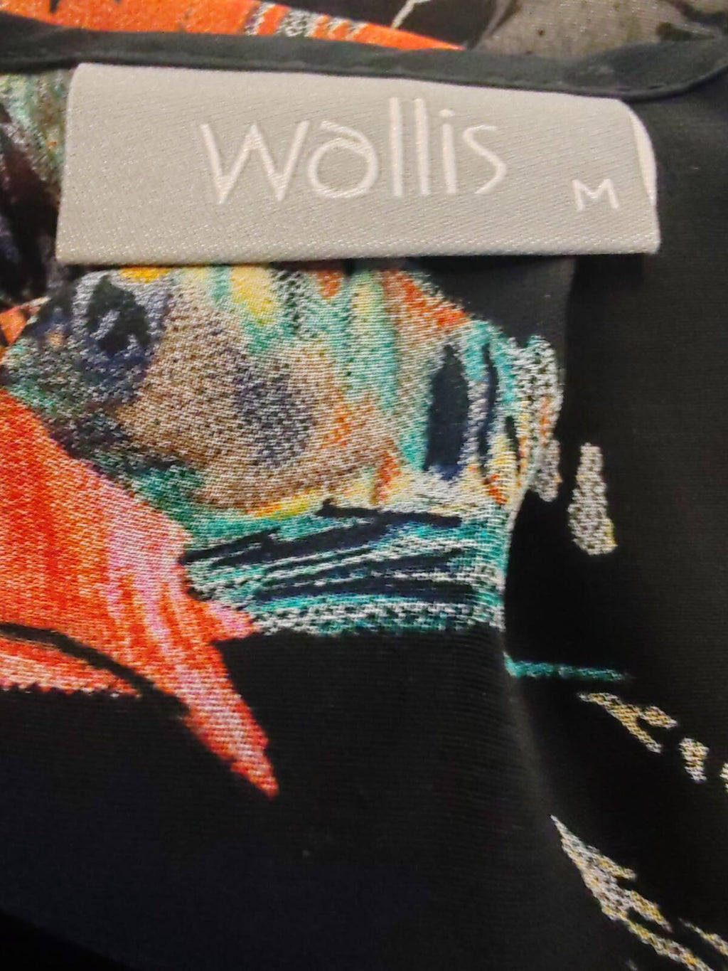 Wallis | M | Black with Multi-coloured Feather Print Top | Polyester