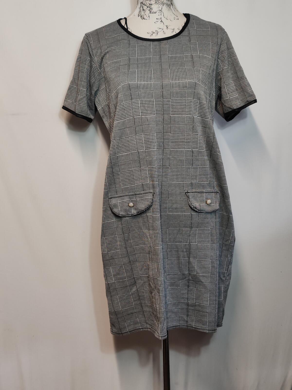 Select | UK 16 | Dogtooth Tartan Tunic Dress | Black & White |Polyester |