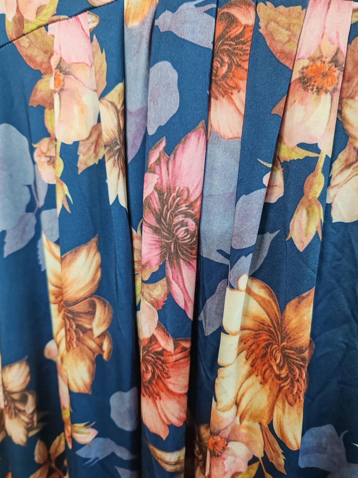 Mela London |UK 22 | Floral Dress |Navy & Multi-coloured