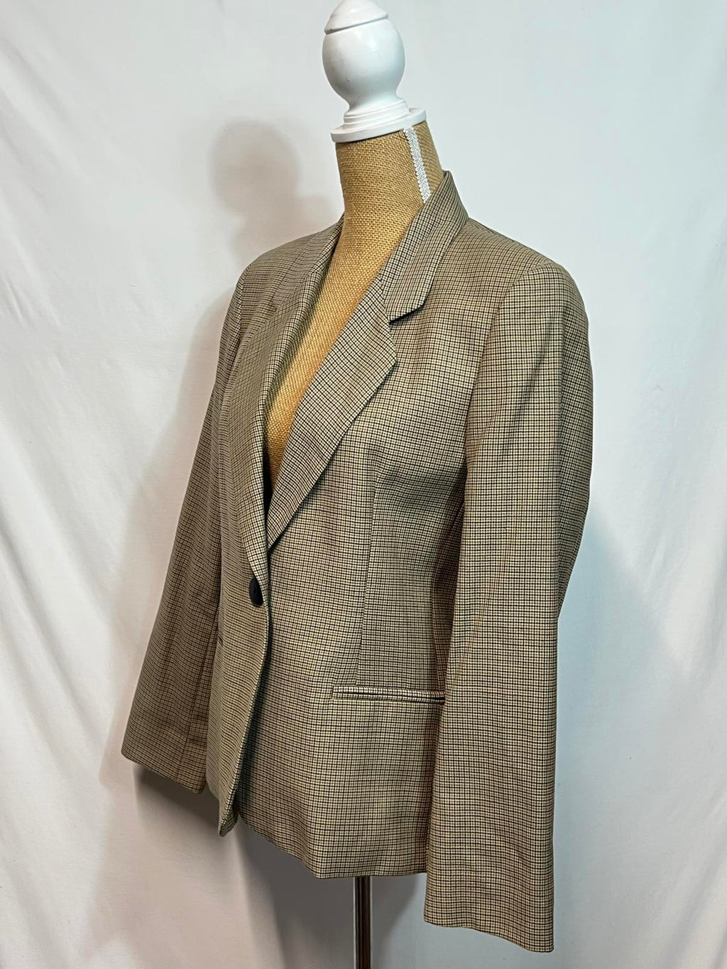 Ilia | Vintage Blazer | Size 14 | Pure New Wool