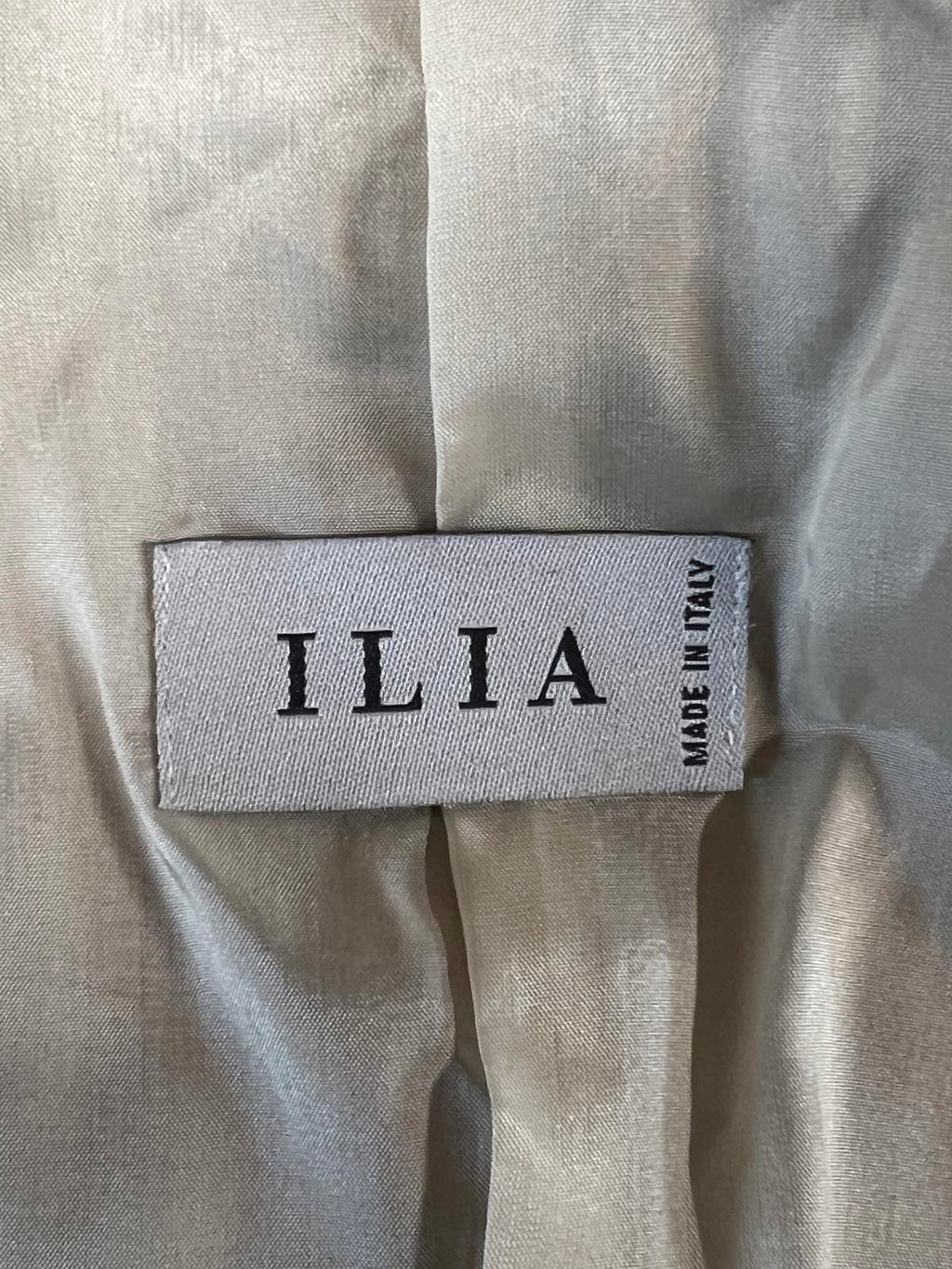 Ilia | Vintage Blazer | Size 14 | Pure New Wool