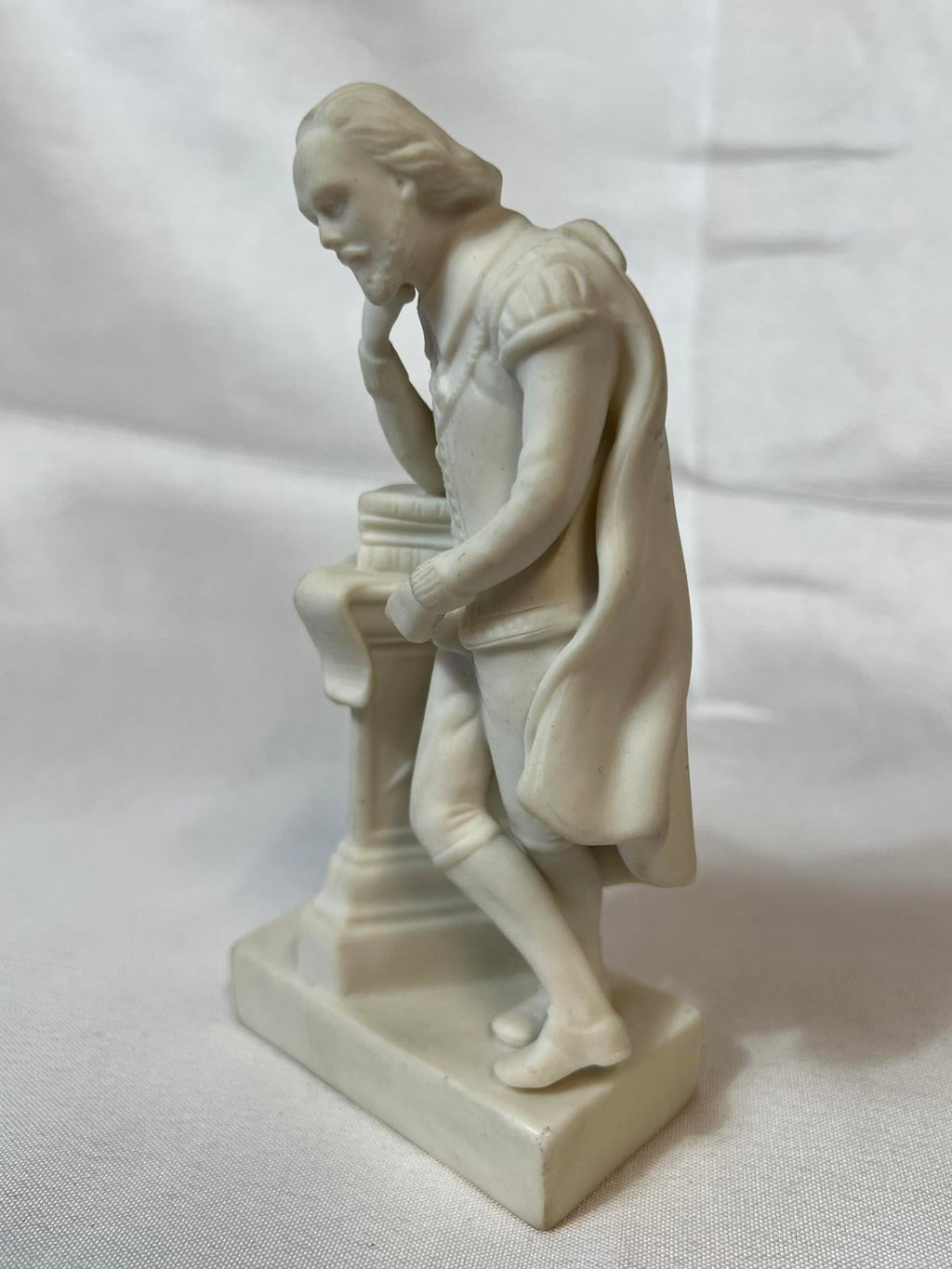 Vintage W.H.Goss William Shakespeare Collectible Ornament