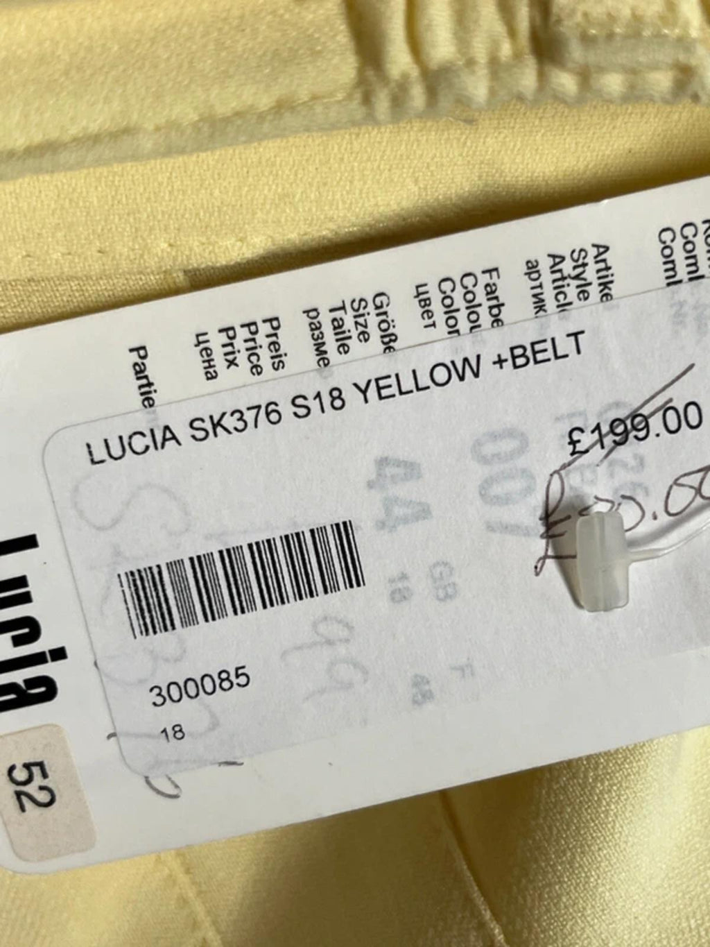 Lucia | 18 | Butter Yellow midi skirt with belt