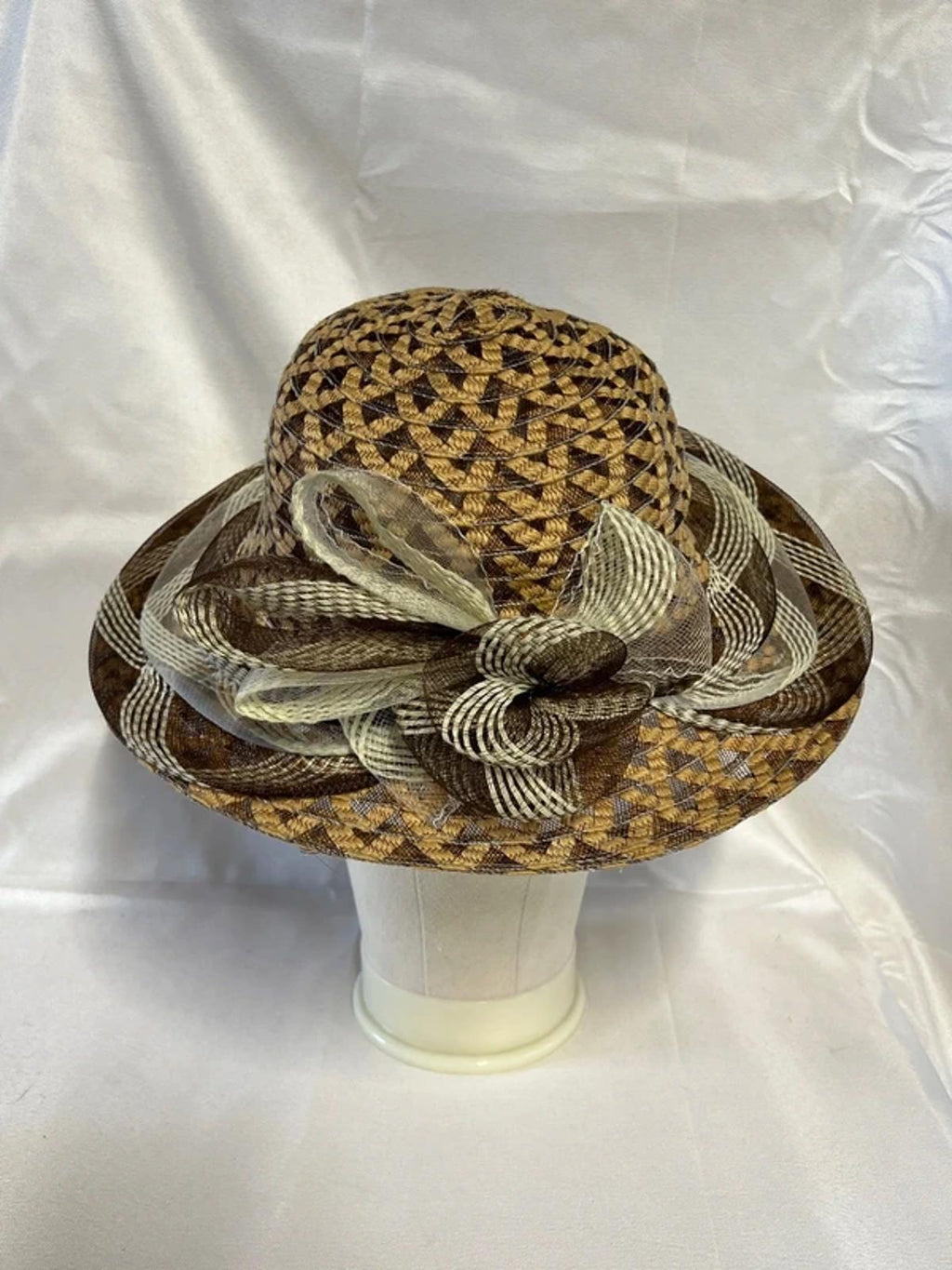 Ladies Shade Hat | Great Condition