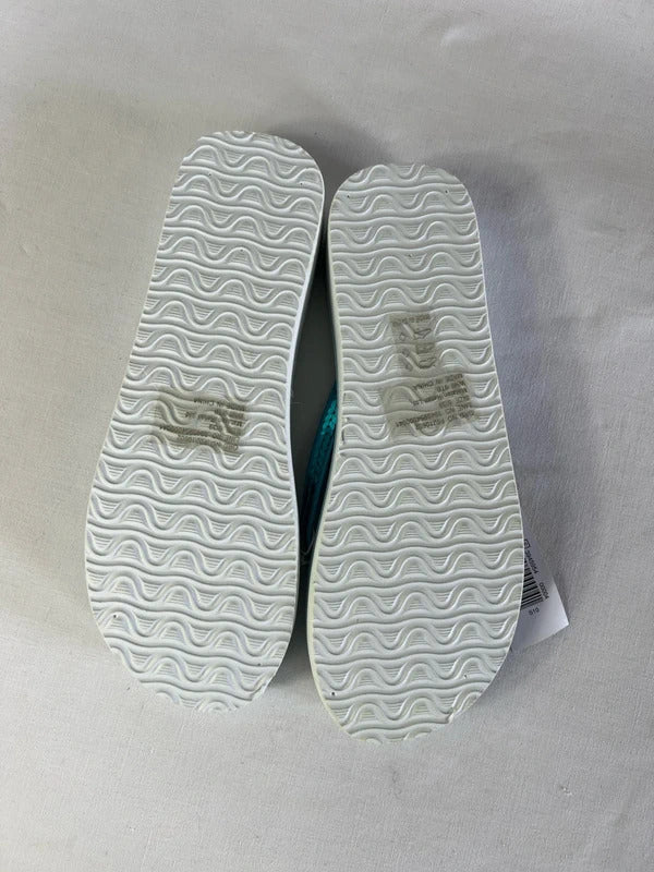 Matalan | Size 6 | 2X pair of black and Blue flip blue