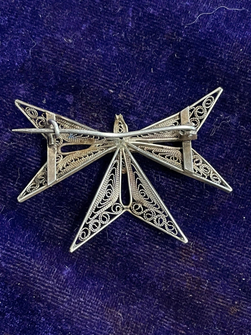 Filigree brooch