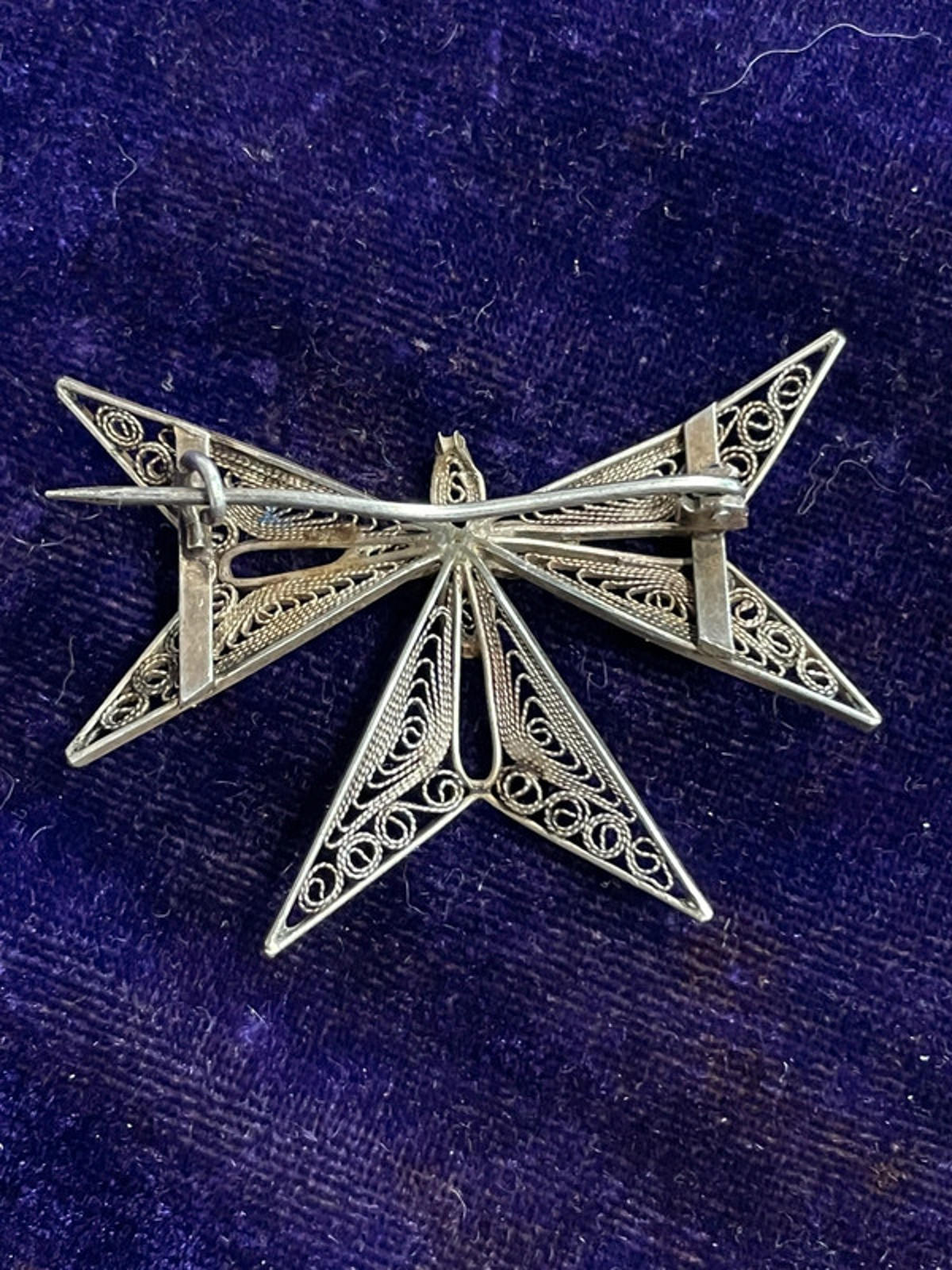 Filigree brooch