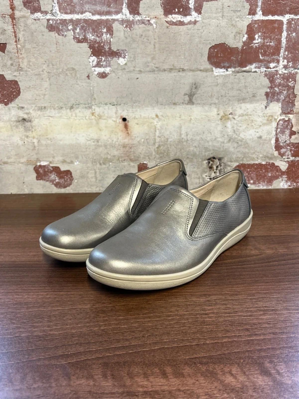 Padders Widefitting | 8 | Pewter Silver Shoes